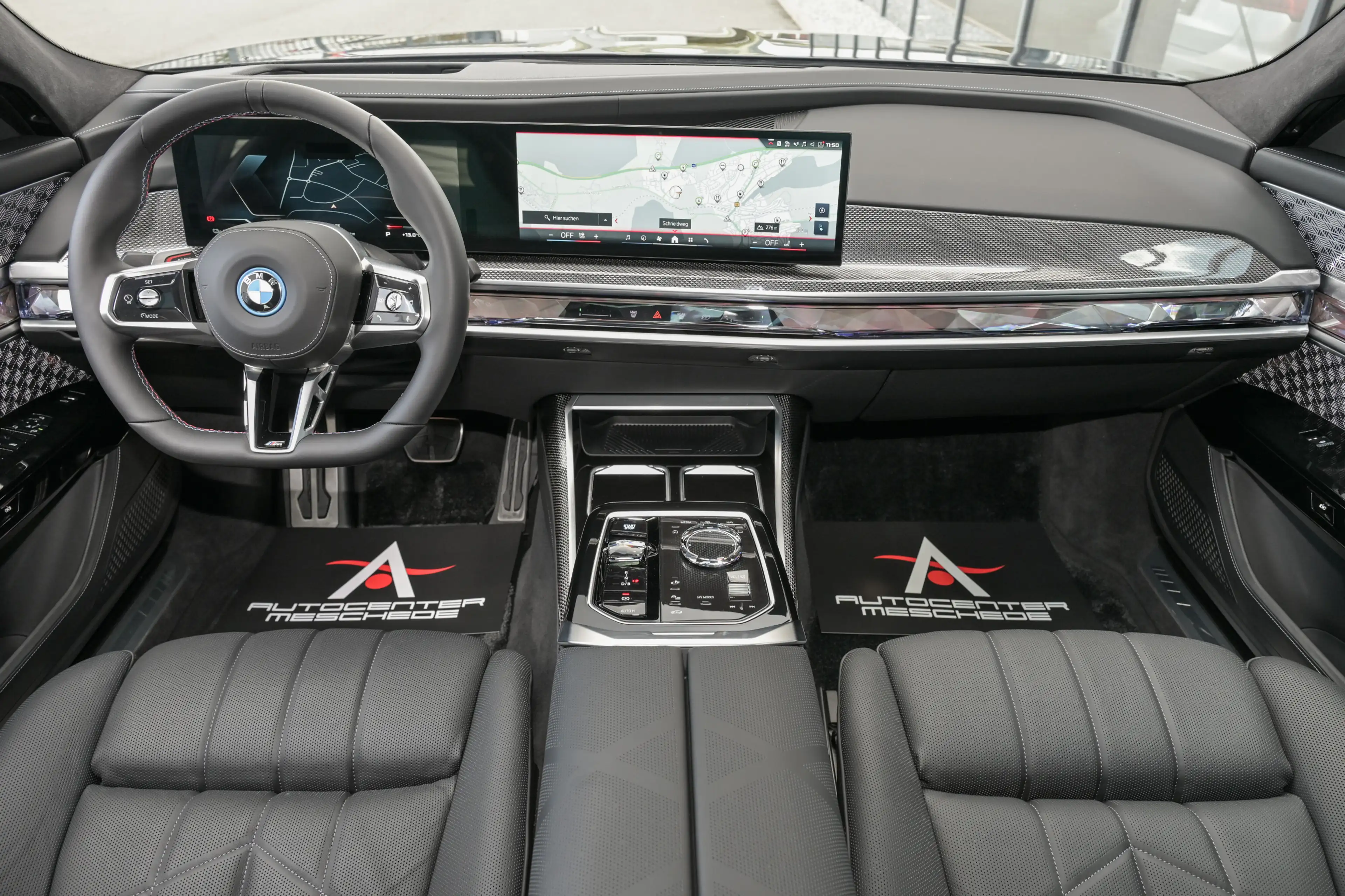 BMW i7 M70 xDrive Executive Lounge* Theatre Screen* — photo 10