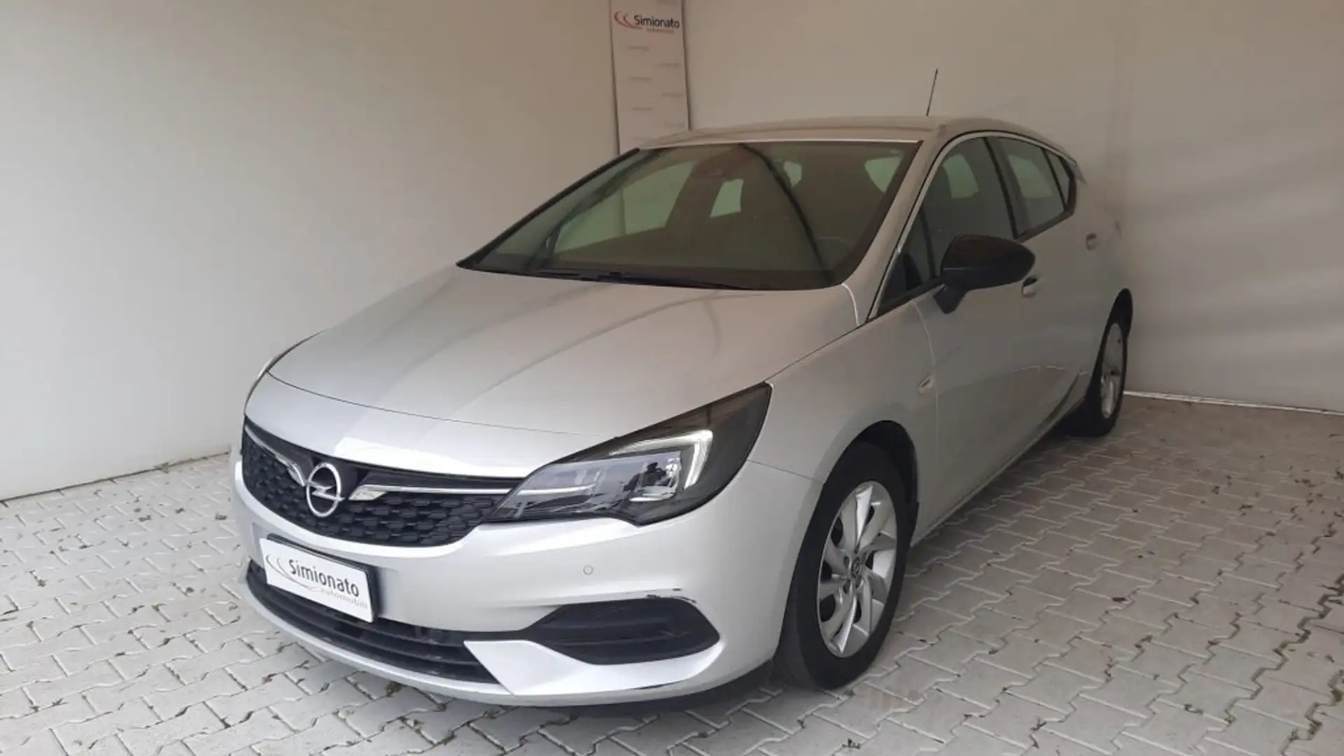 Opel Astra 1.2 Turbo 110 CV S&S 5 porte Business Elegance Argento - 1
