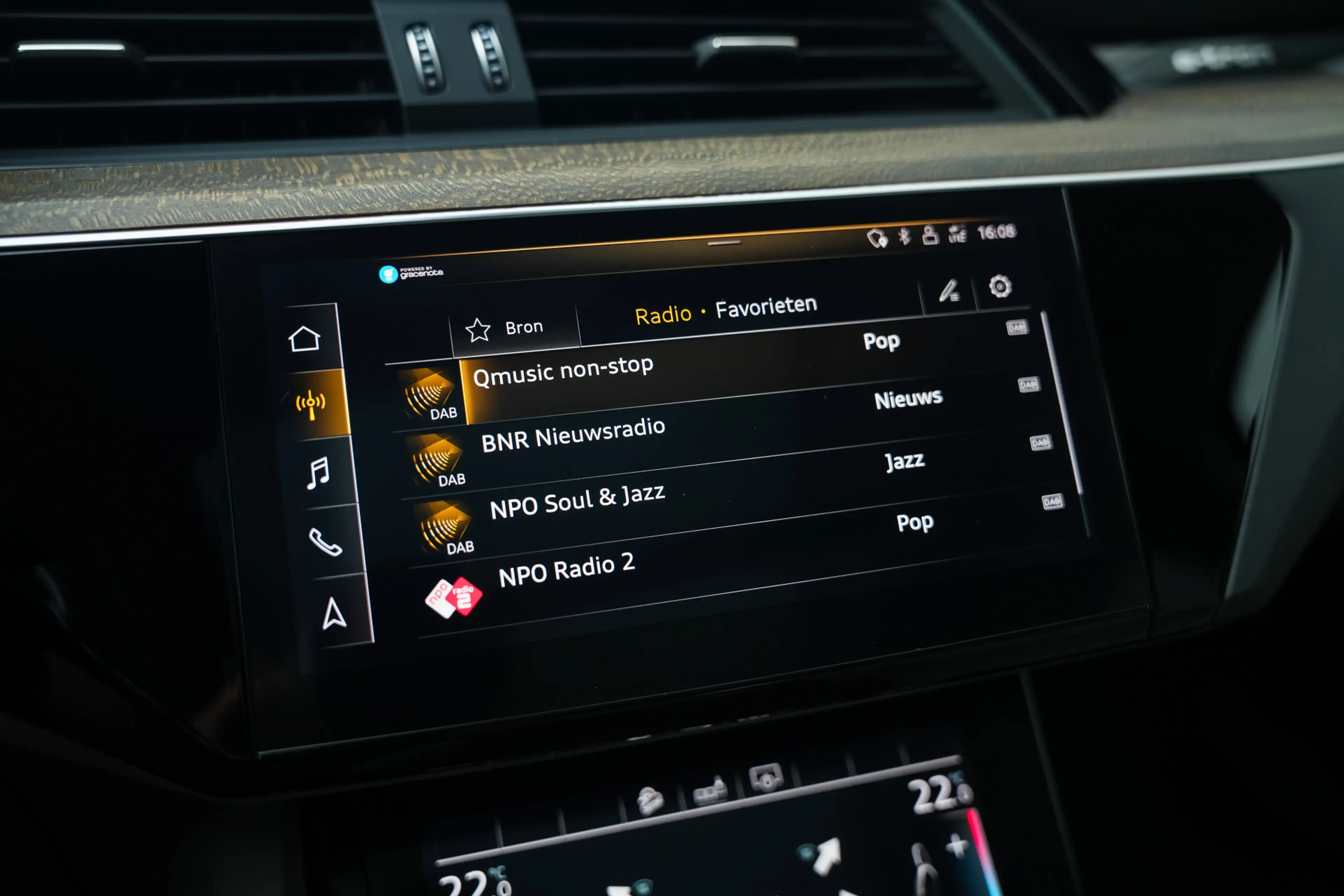 Audi e-tron 55 Quattro 408 pk Advanced 95 kWh Audi-Design / NL — photo 35