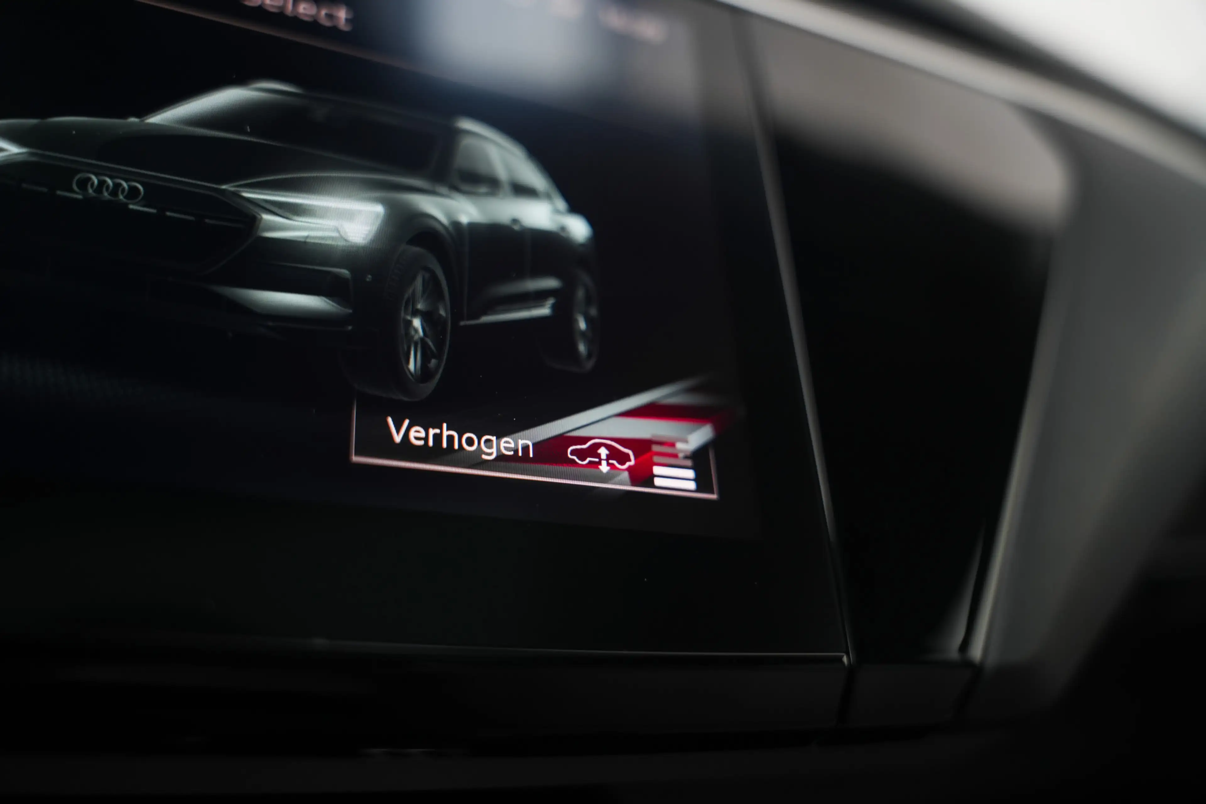 Audi e-tron 55 Quattro 408 pk Advanced 95 kWh Audi-Design / NL — photo 40