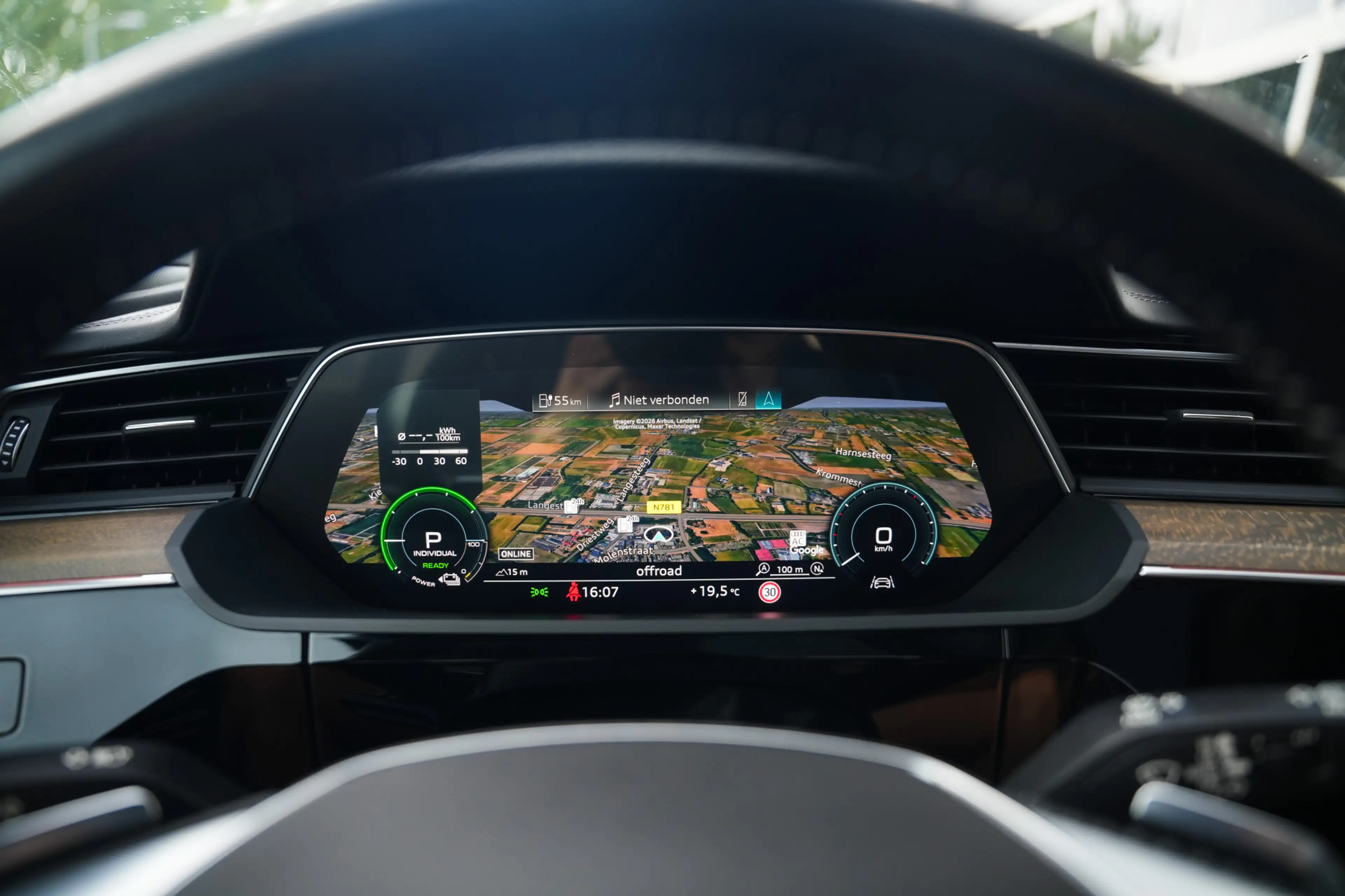 Audi e-tron 55 Quattro 408 pk Advanced 95 kWh Audi-Design / NL — photo 26