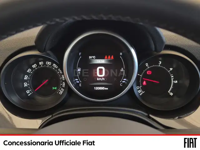 Fiat 500X view 11