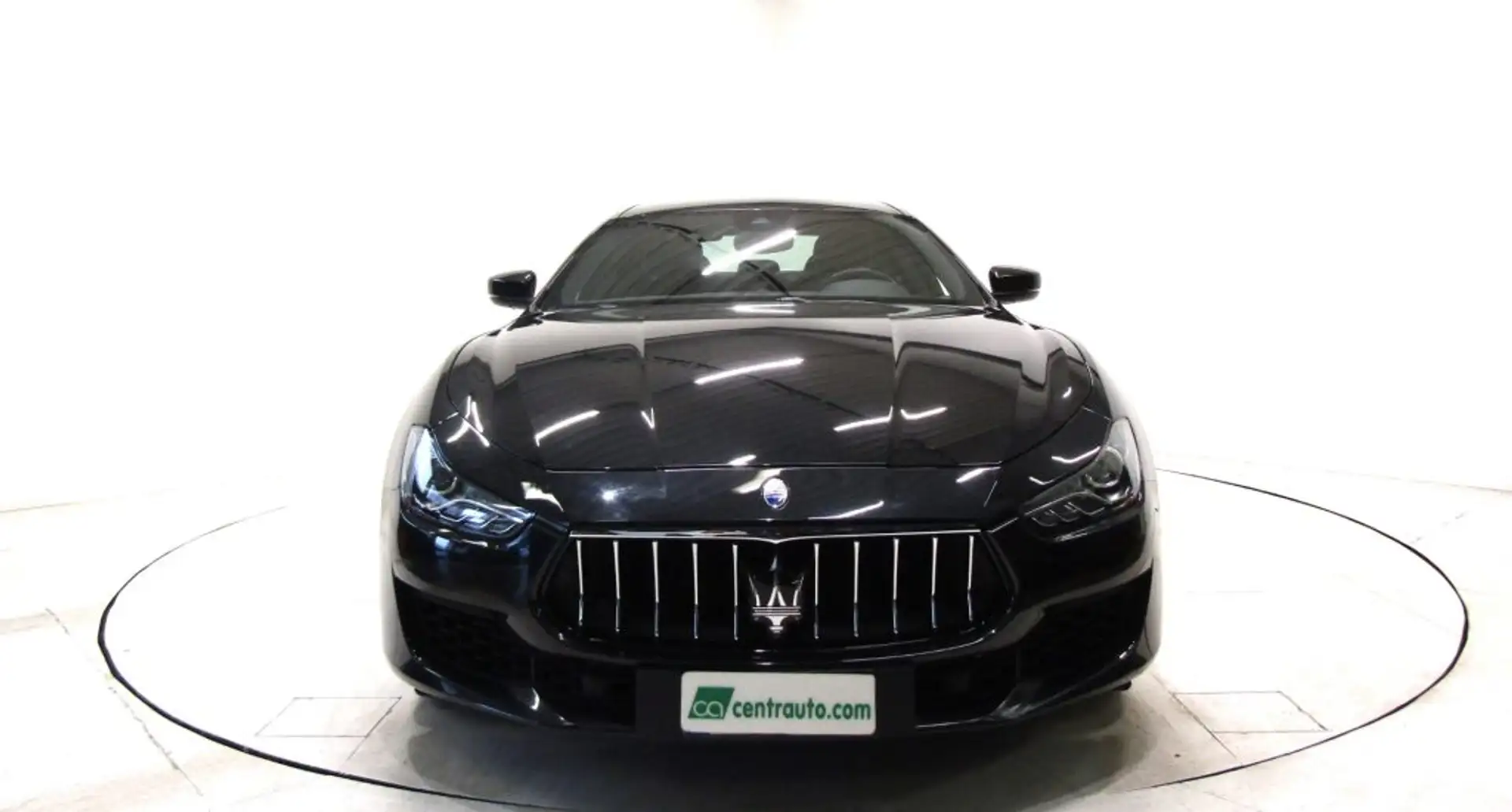 Maserati Ghibli 3.0 V6 Aut. * PELLE * 350CV * Nero - 2