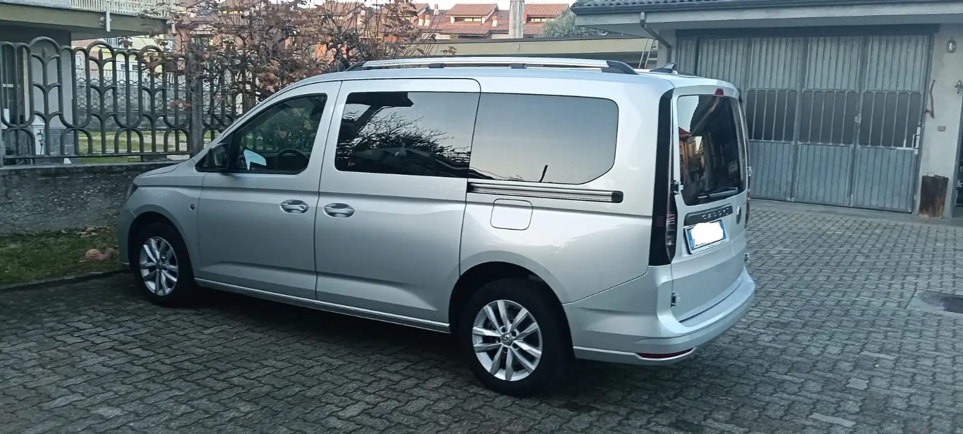 Volkswagen Caddy maxi Argento - 1