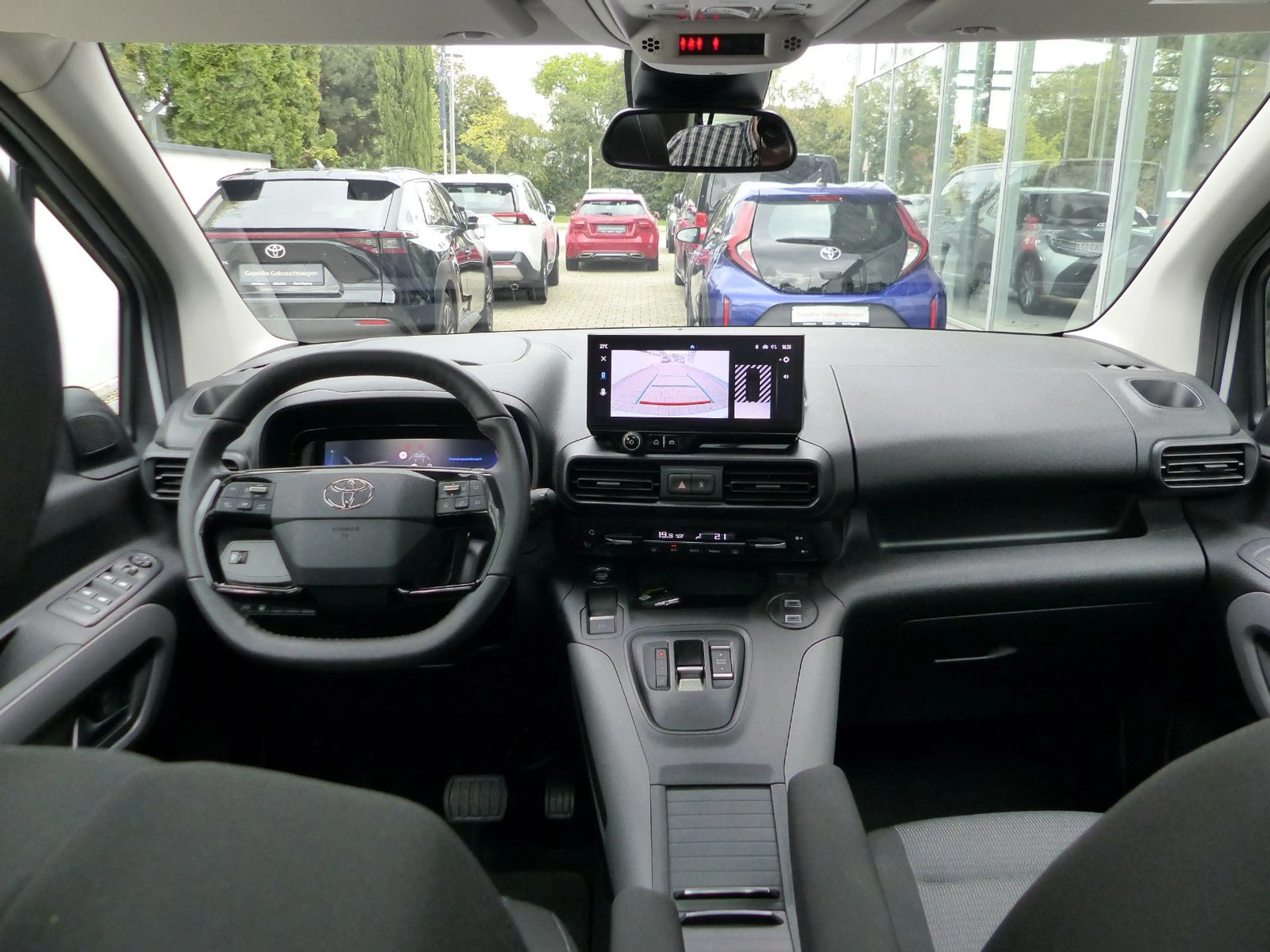 Toyota Proace City Verso 1.5 D Aut. Lounge PANO Navi — photo 8