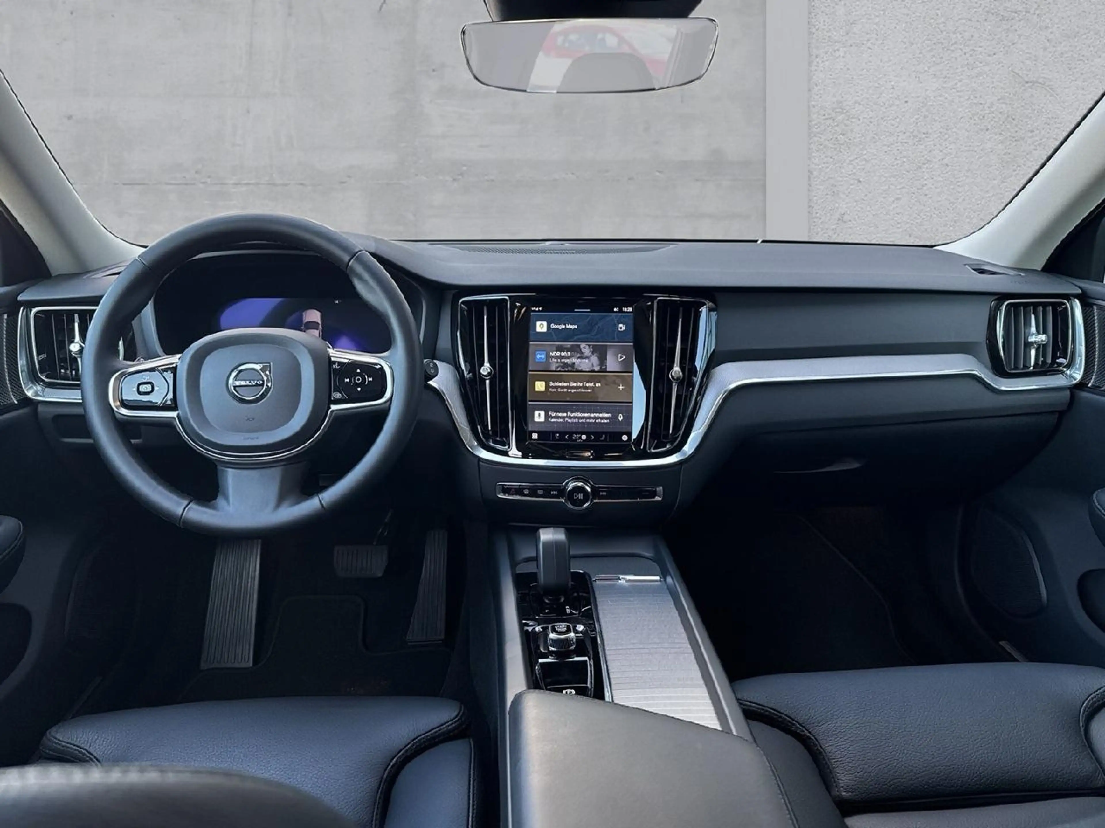Volvo V60 Cross Country B4 AWD Diesel Plus — photo 3