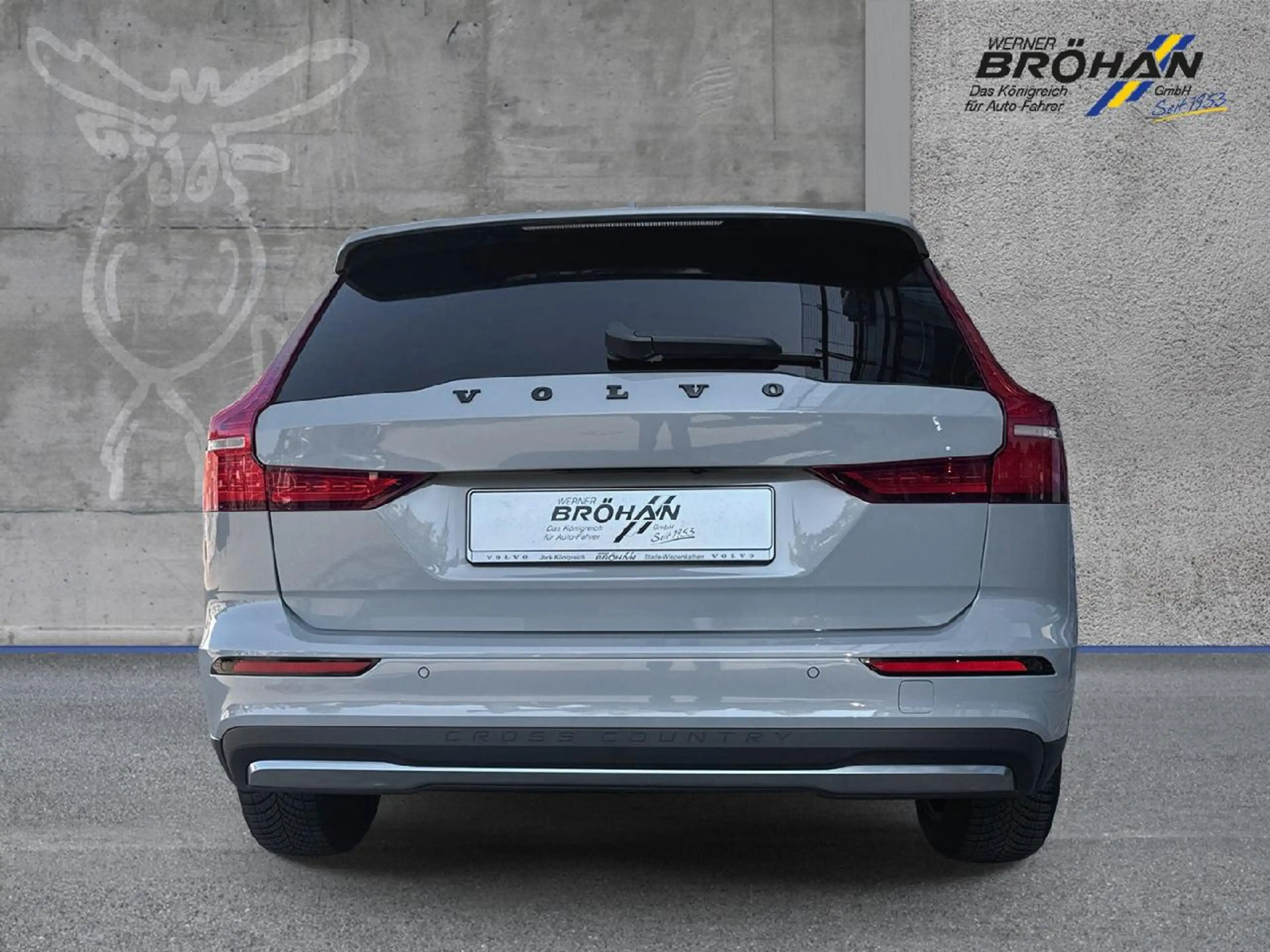 Volvo V60 Cross Country B4 AWD Diesel Plus — photo 8
