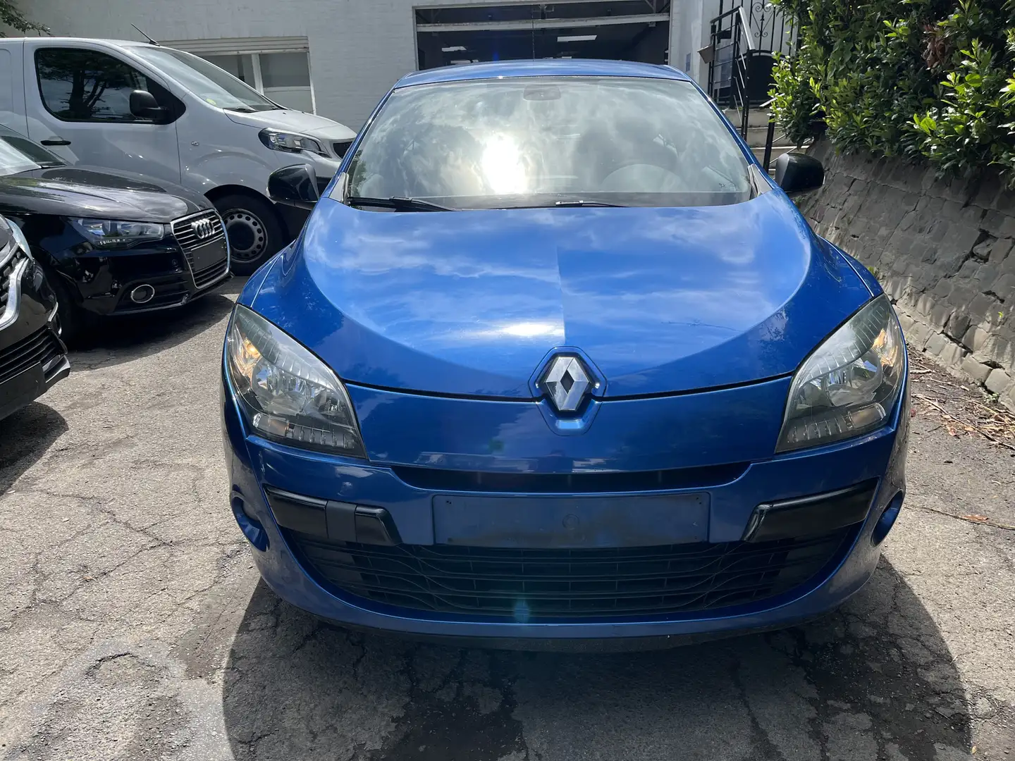 Renault Megane 1.5 dCi TomTom Edition FAP Blauw - 1