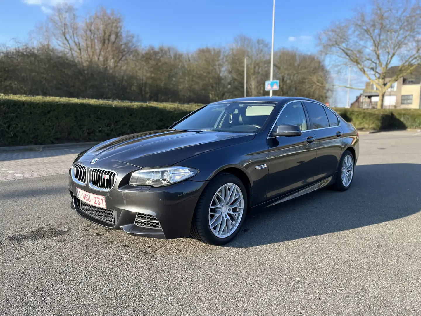 BMW 518 BMW 518D M-pakket 2.0Diesel 220pk Noir - 1
