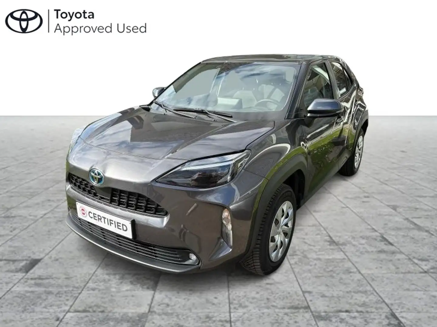 Toyota Yaris Cross Dynamic Gris - 1