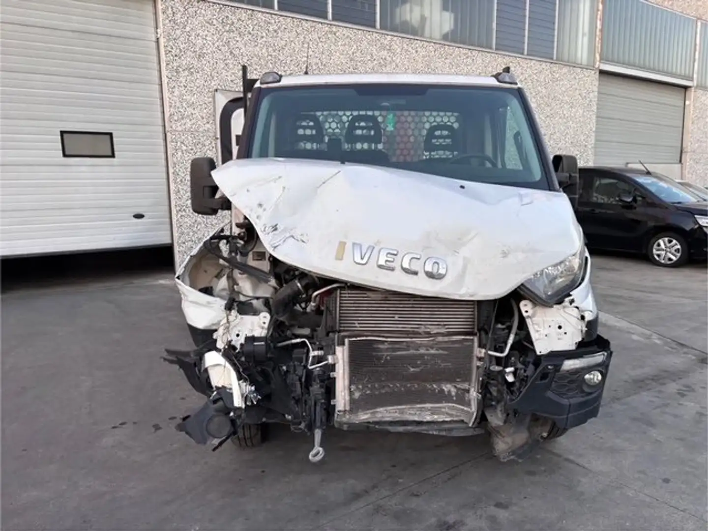 Iveco Daily 35C15 con Cassone Weiß - 2
