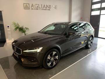 B4 (d) AWD automatico Ultimate