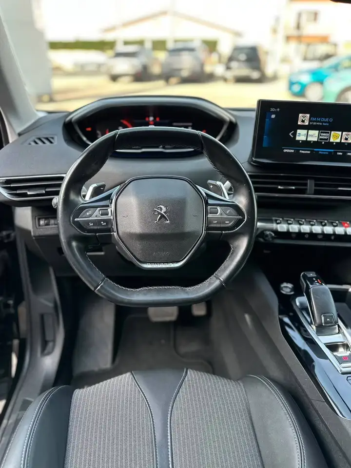 Peugeot 3008 — photo 15 sur 17
