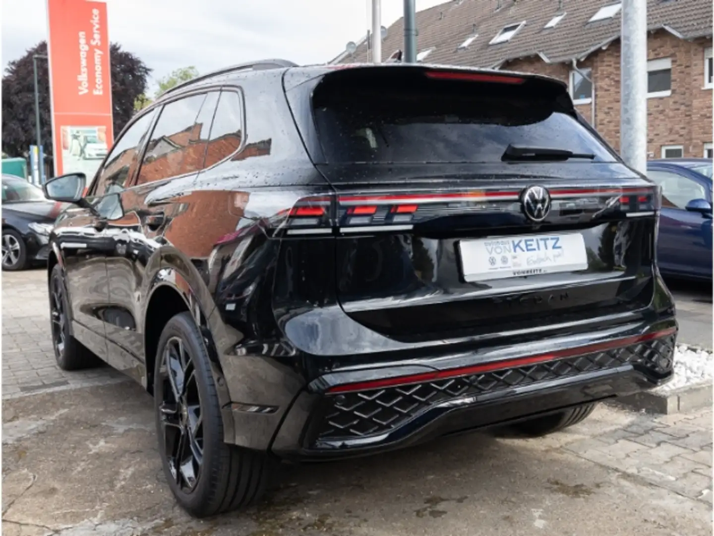 Volkswagen Tiguan 2.0 TDI 4Motion R-Line Sportpaket HUD AD AHK-klapp Nero - 2