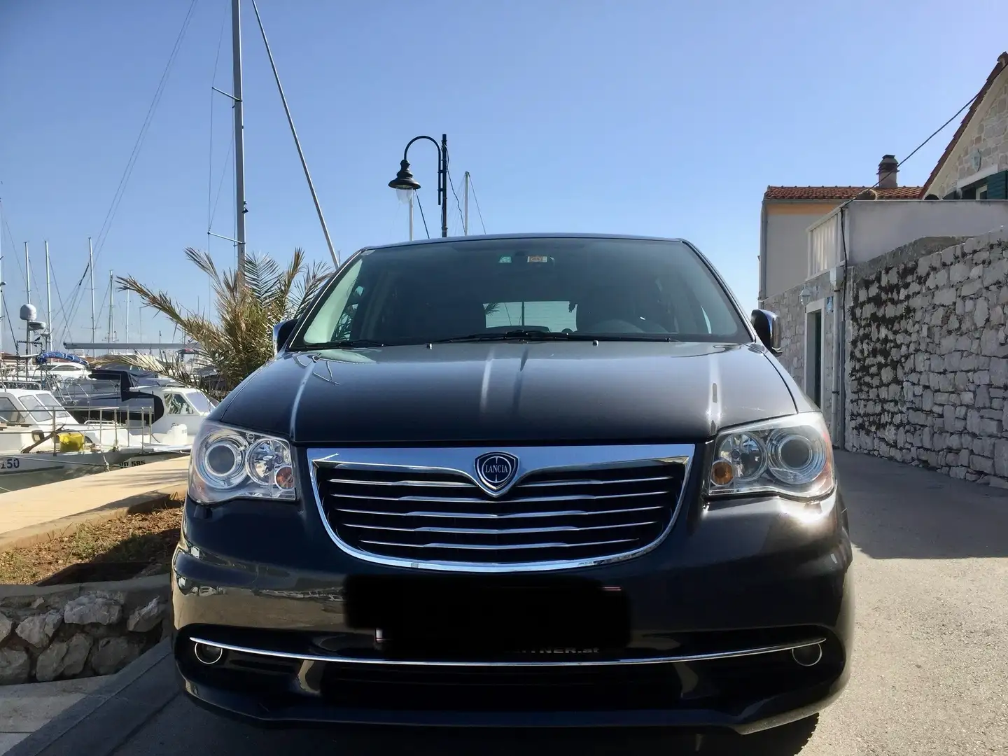 Lancia Voyager 3,6 V6 Platinum - 1