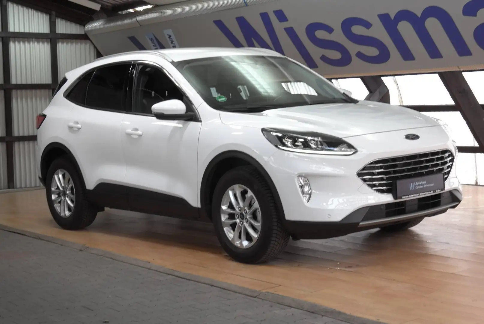 Ford Kuga Titanium Winterpaket, Allwetterreifen Wit - 1