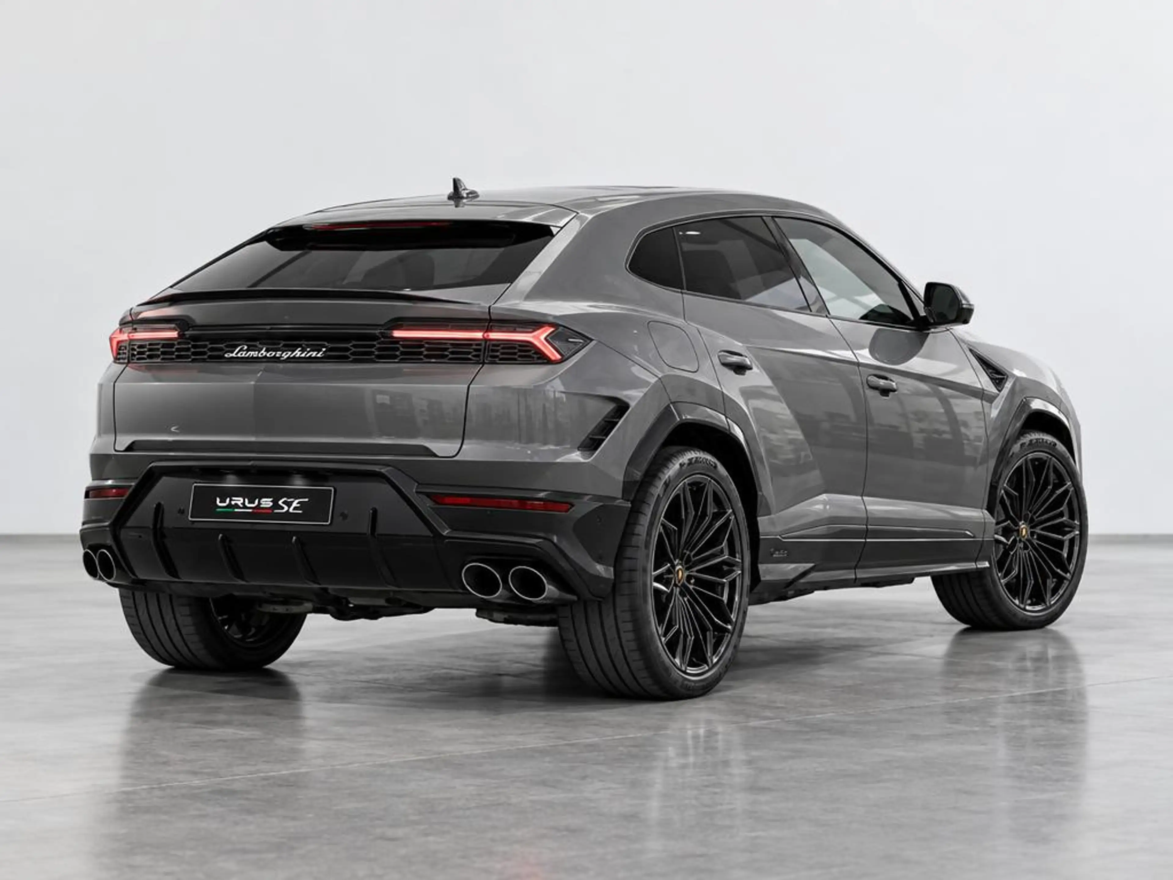 Lamborghini Urus SE MY27*PANO*B&O*Blackpack*23"*KAM 360"*HUD — photo 3