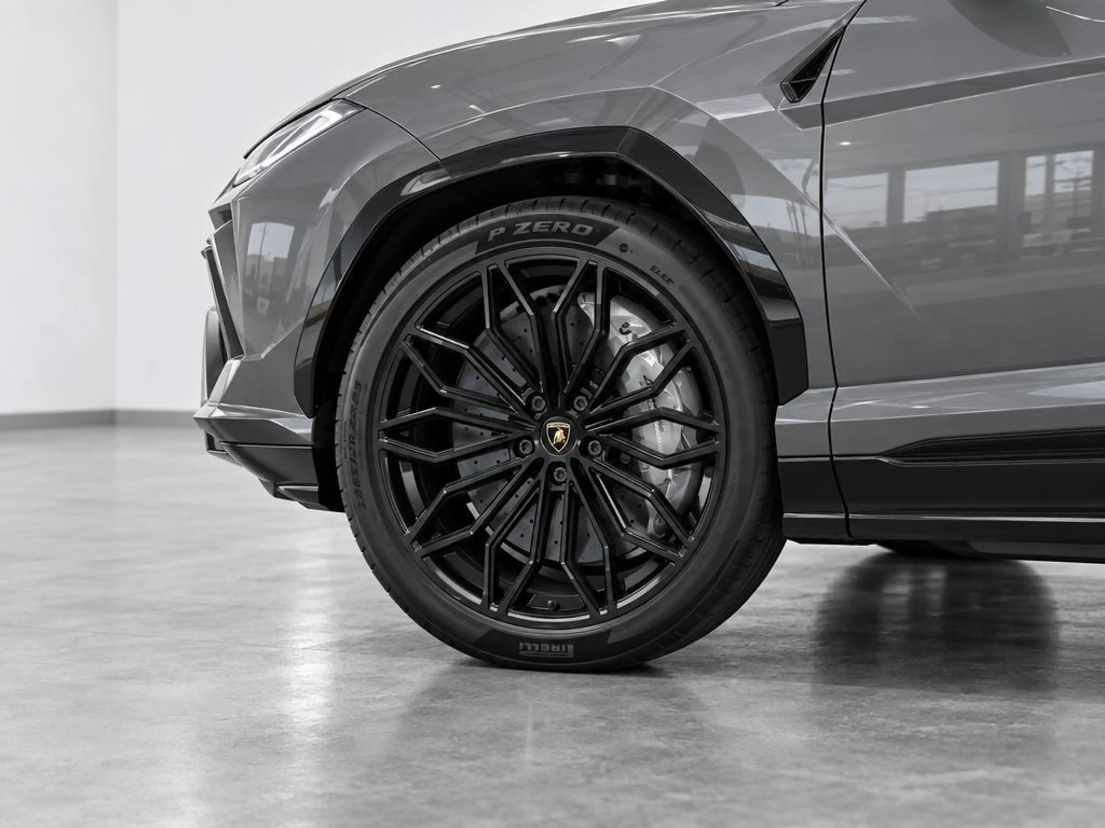 Lamborghini Urus SE MY27*PANO*B&O*Blackpack*23"*KAM 360"*HUD — photo 5