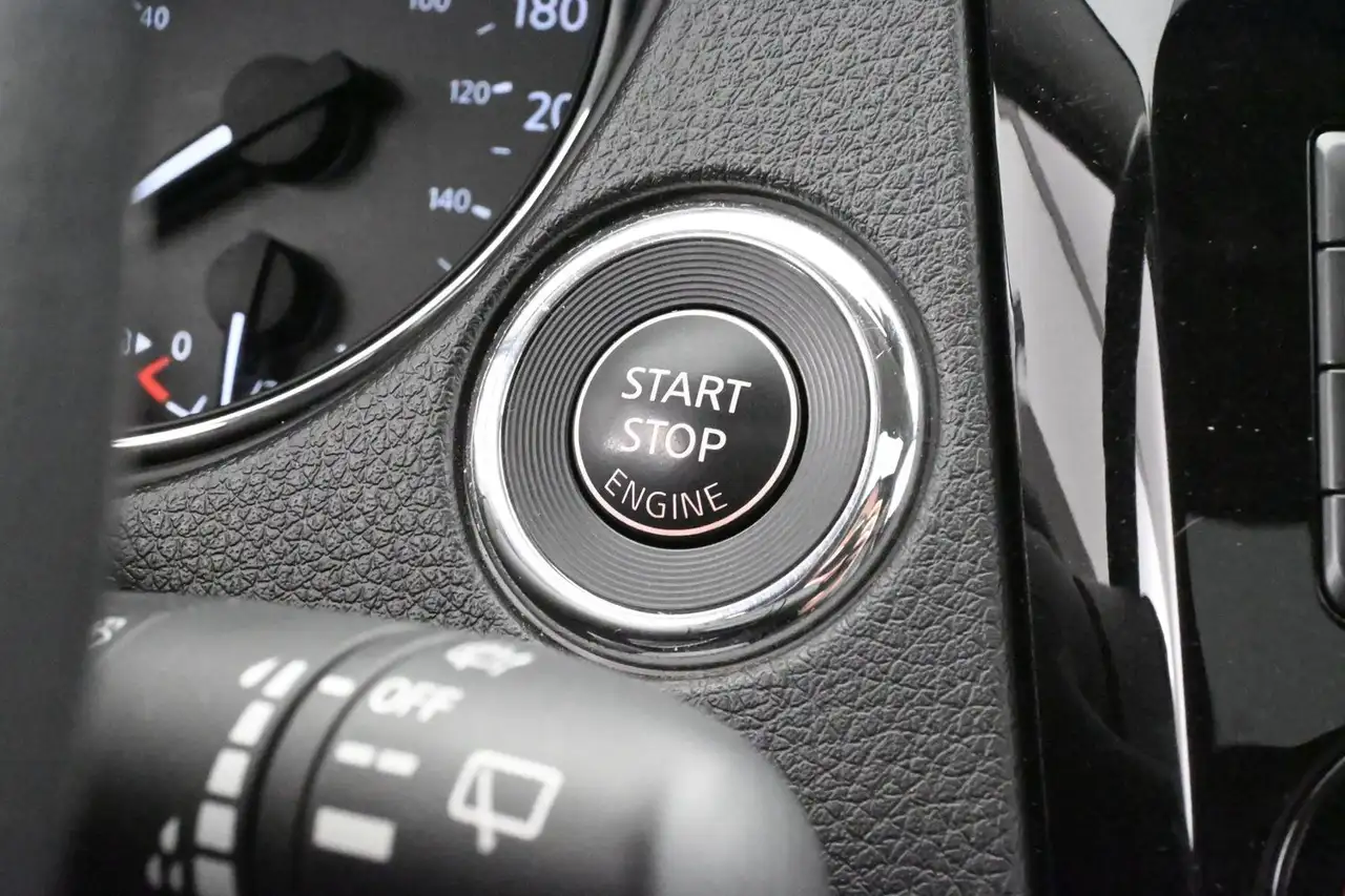 Nissan Qashqai снимка Nissan Qashqai