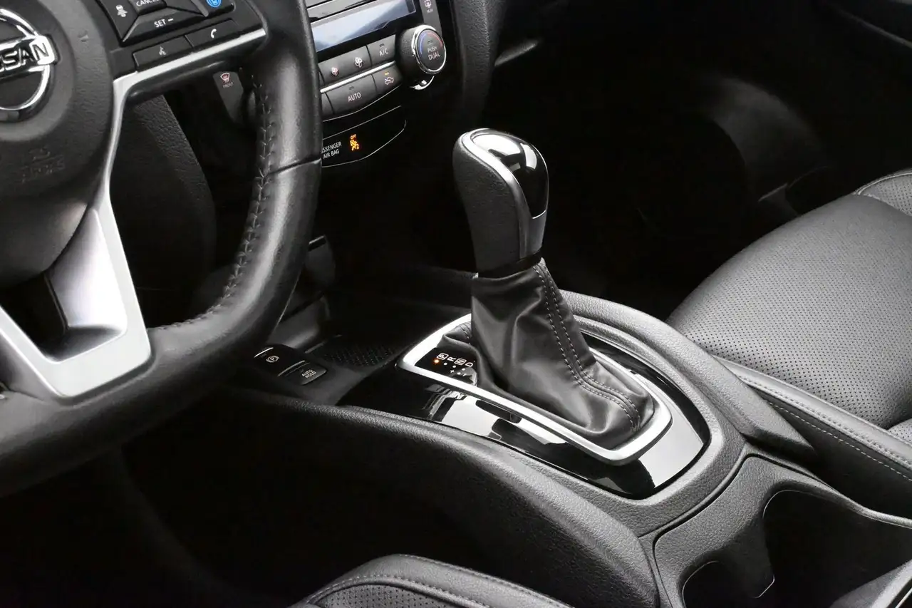 Nissan Qashqai снимка Nissan Qashqai