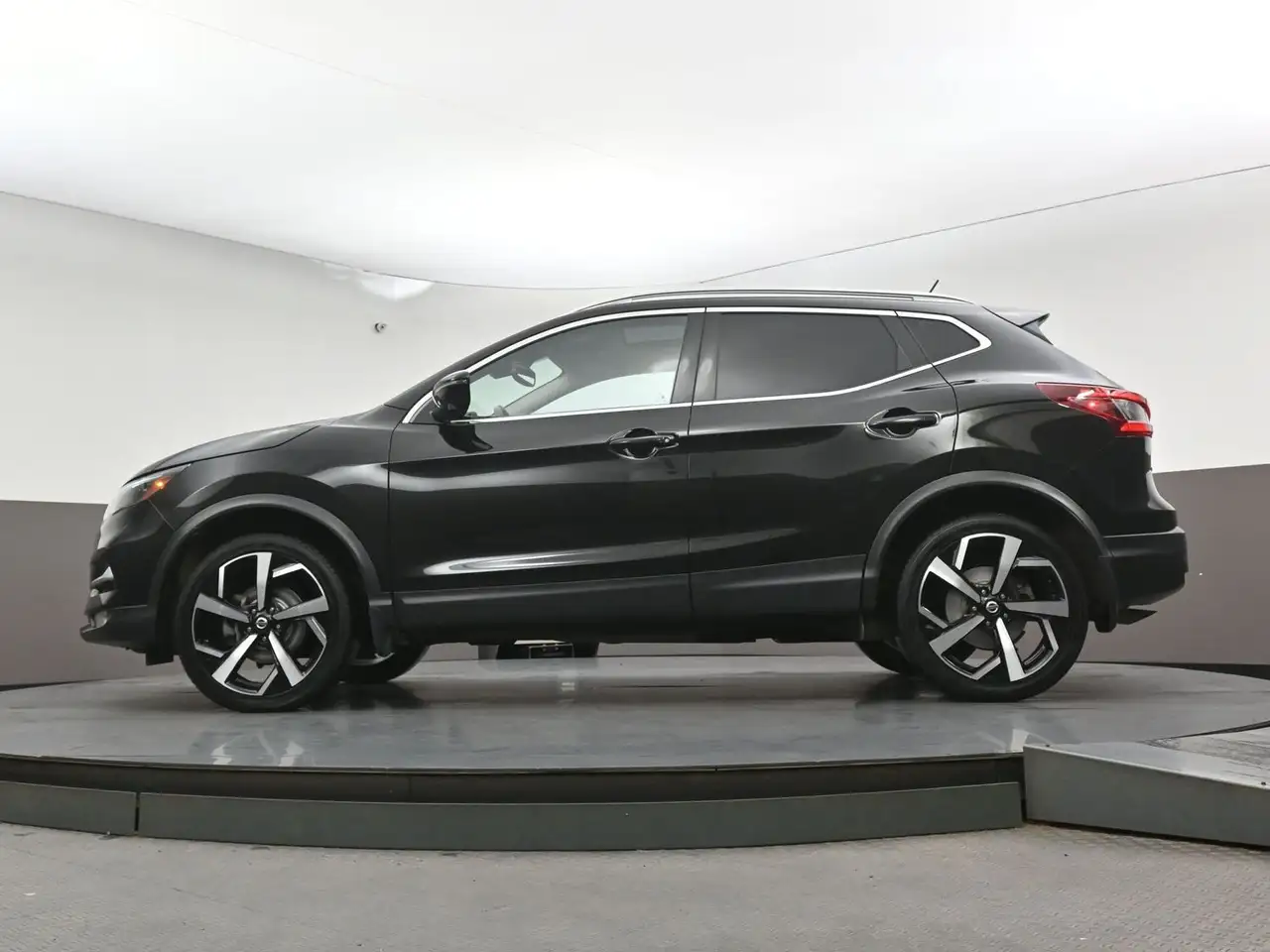 Nissan Qashqai снимка Nissan Qashqai