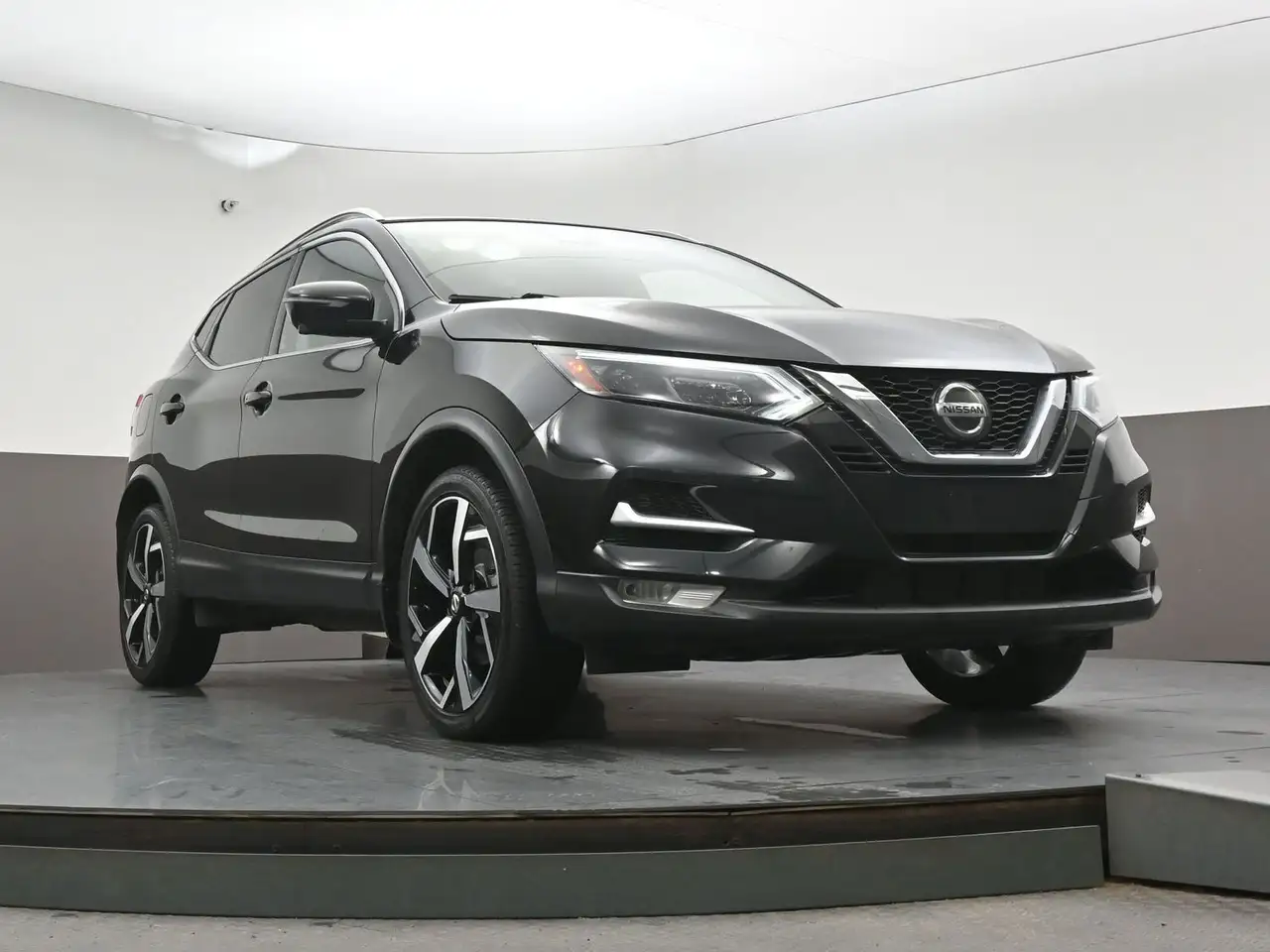 Nissan Qashqai снимка Nissan Qashqai