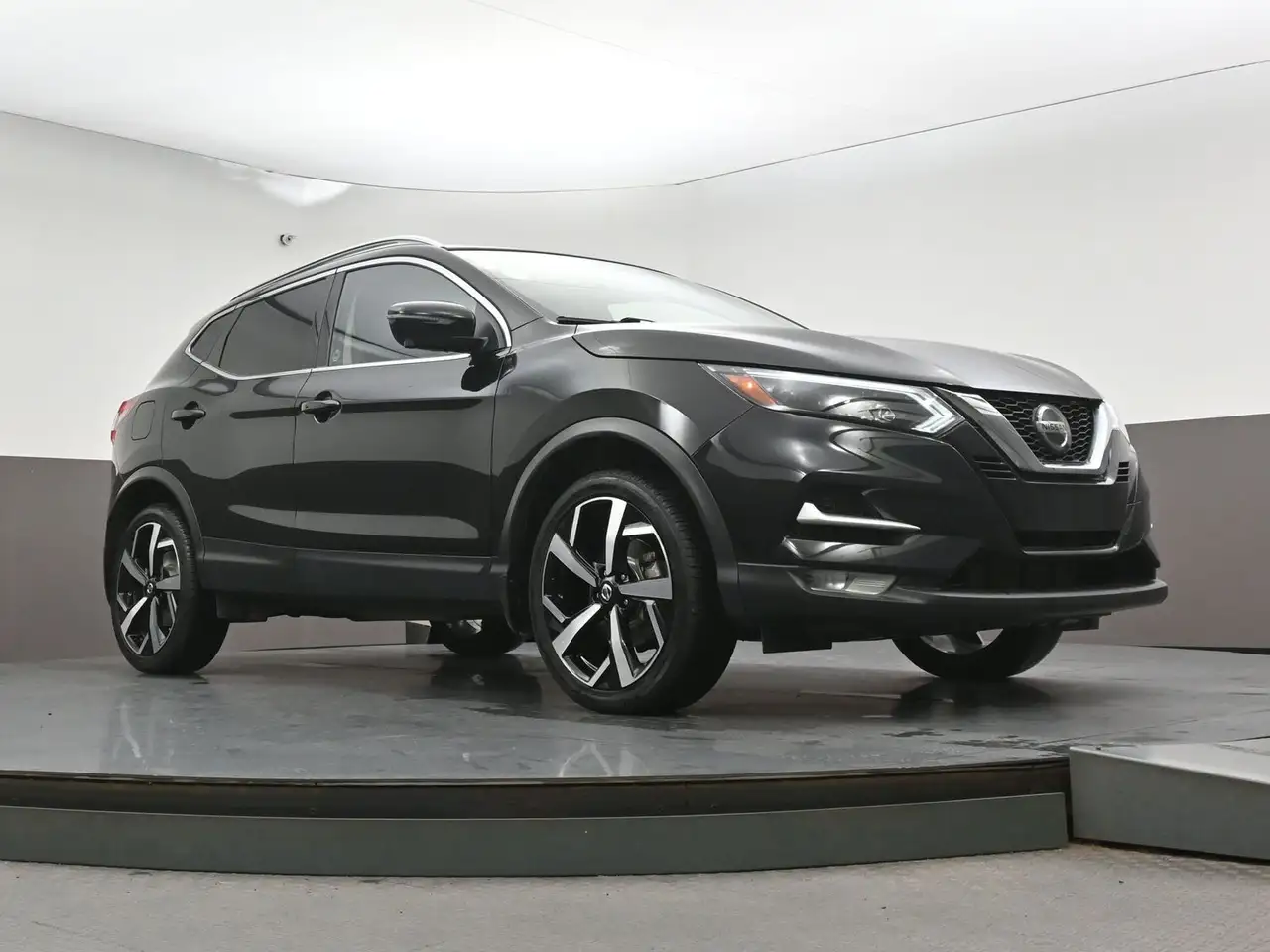 Nissan Qashqai снимка Nissan Qashqai