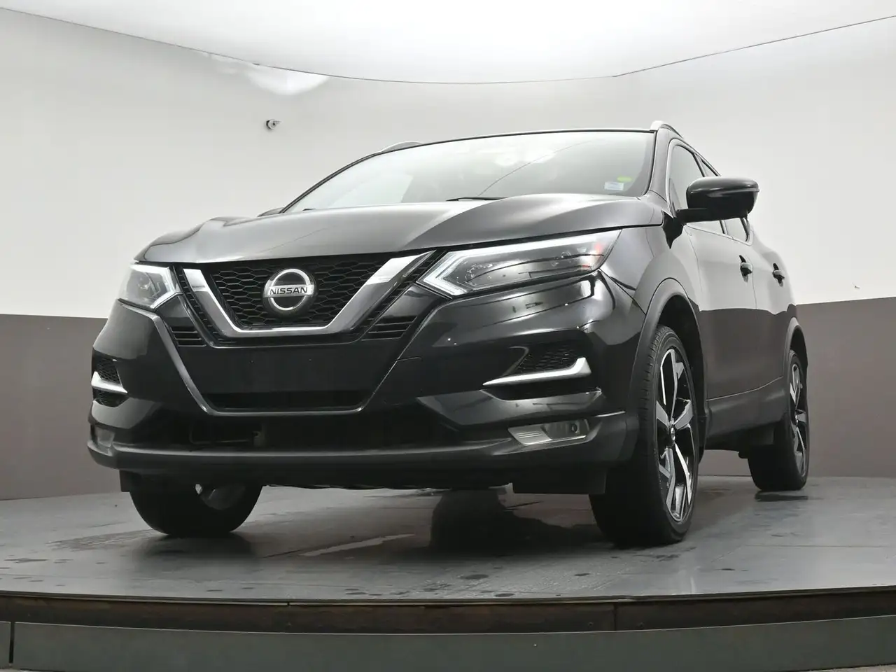 Nissan Qashqai снимка Nissan Qashqai