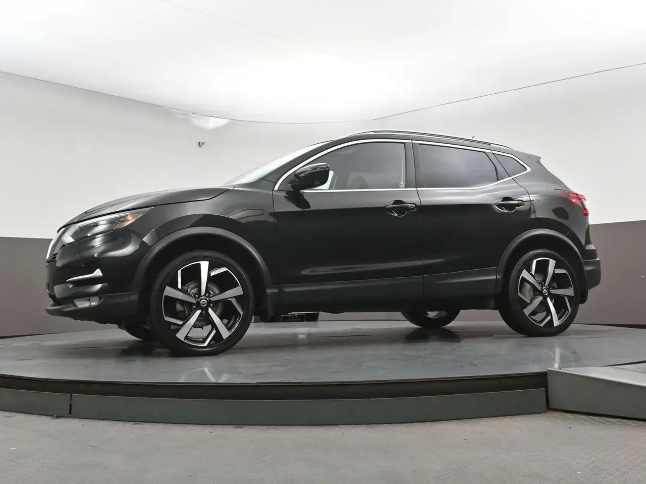 Nissan Qashqai снимка Nissan Qashqai