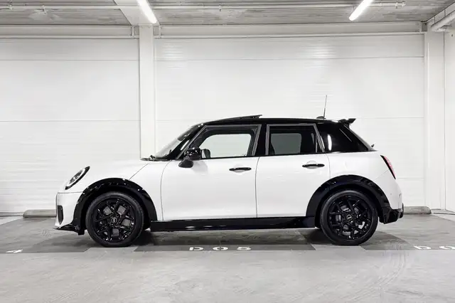Mini Hatch view 2