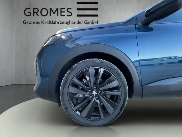 Peugeot 5008 view 11
