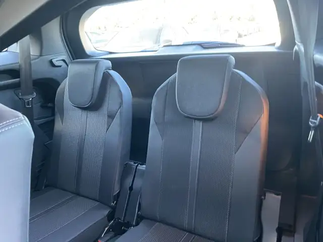 Peugeot 5008 view 20