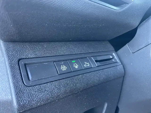 Peugeot 5008 view 18