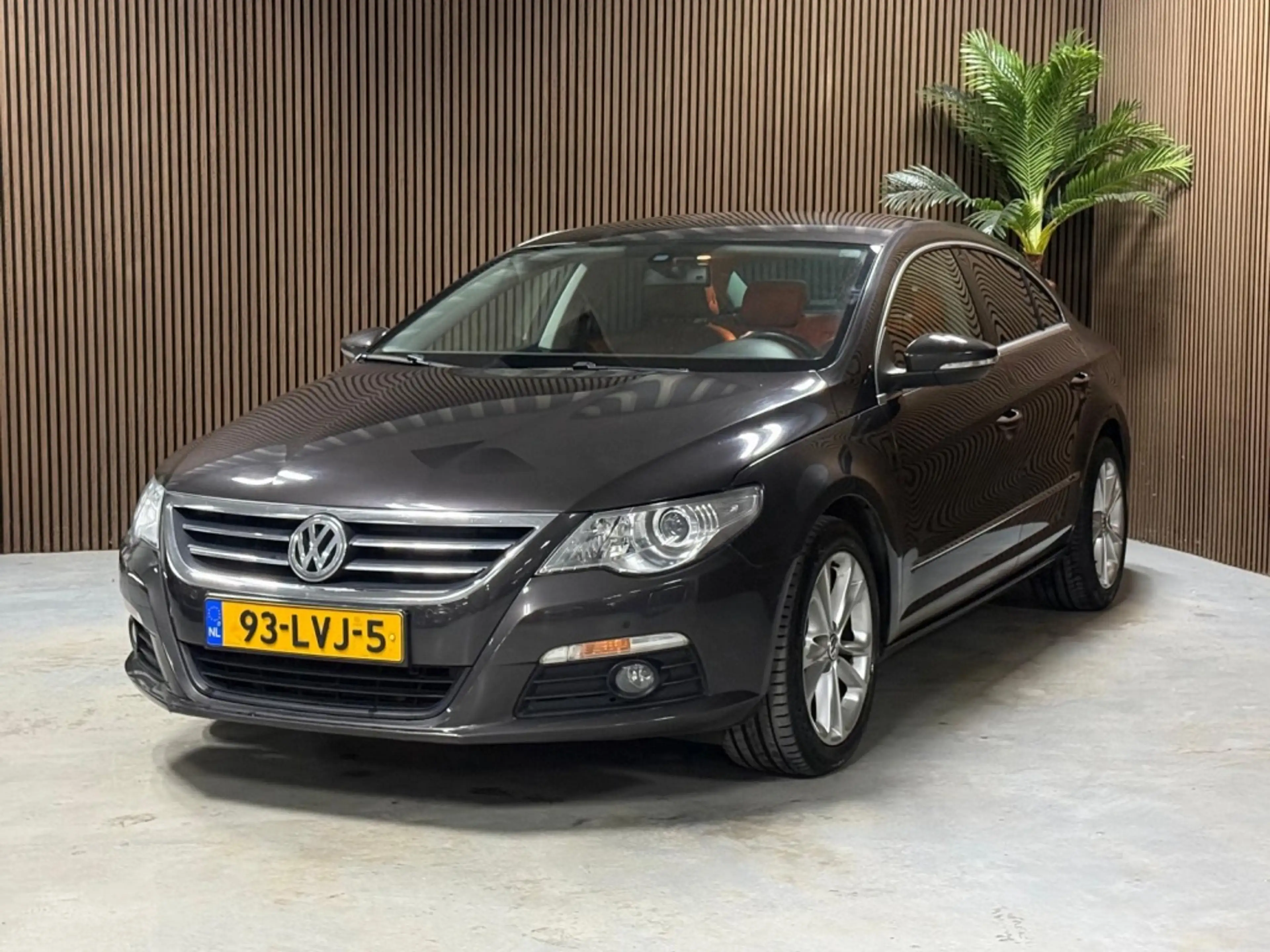 Volkswagen Passat CC 1.8 TSI 4p. — photo 4
