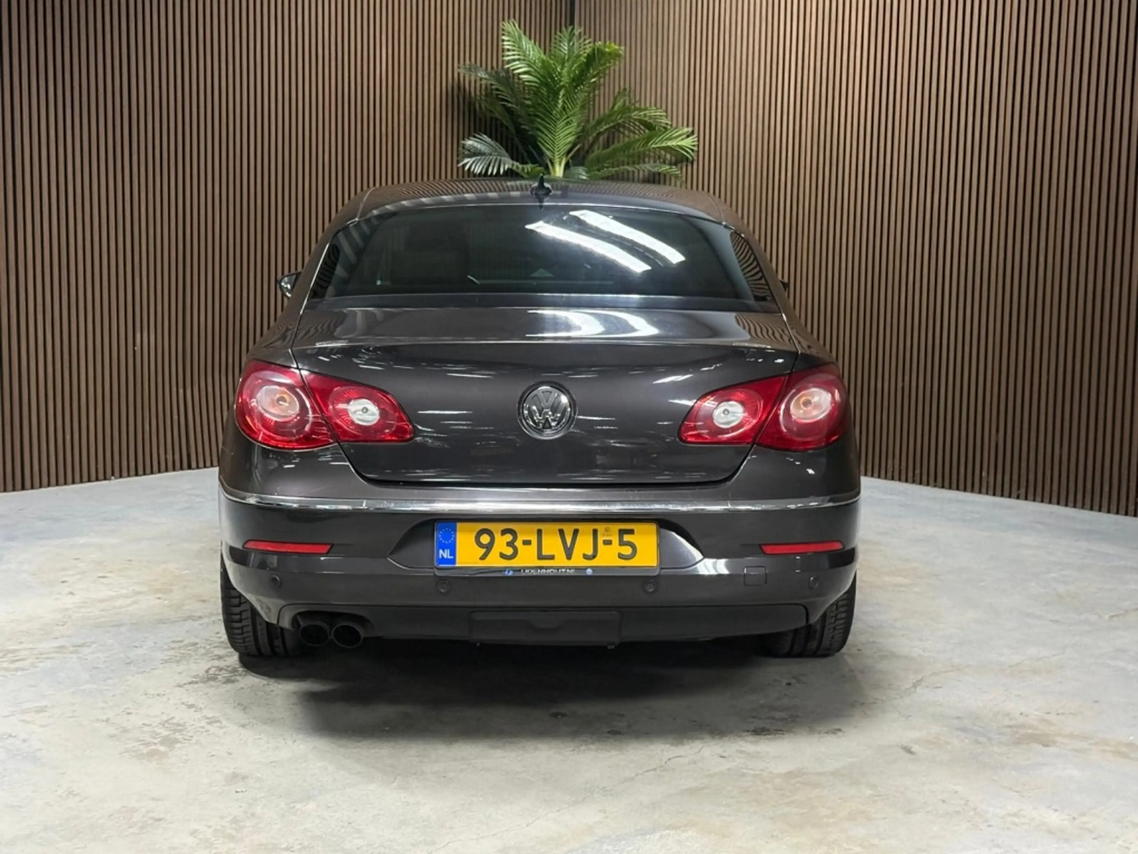 Volkswagen Passat CC 1.8 TSI 4p. — photo 8