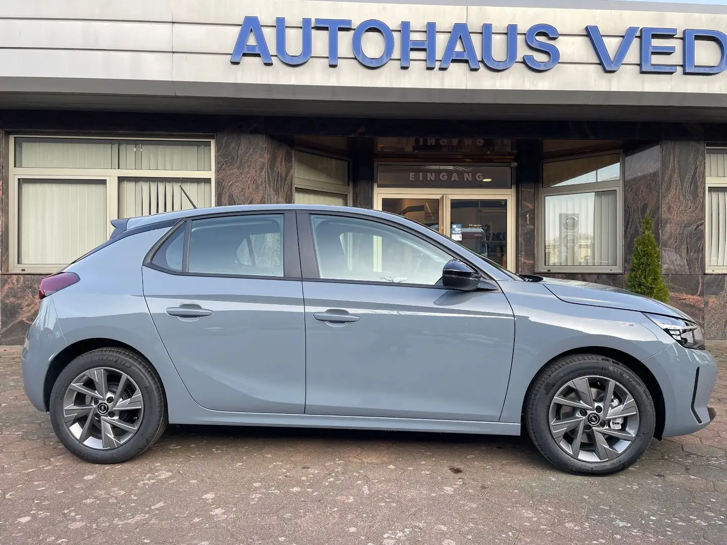 Opel Corsa Edition 1,2 Carplay Sitz- u. Lenkradheiz. Grau - 1