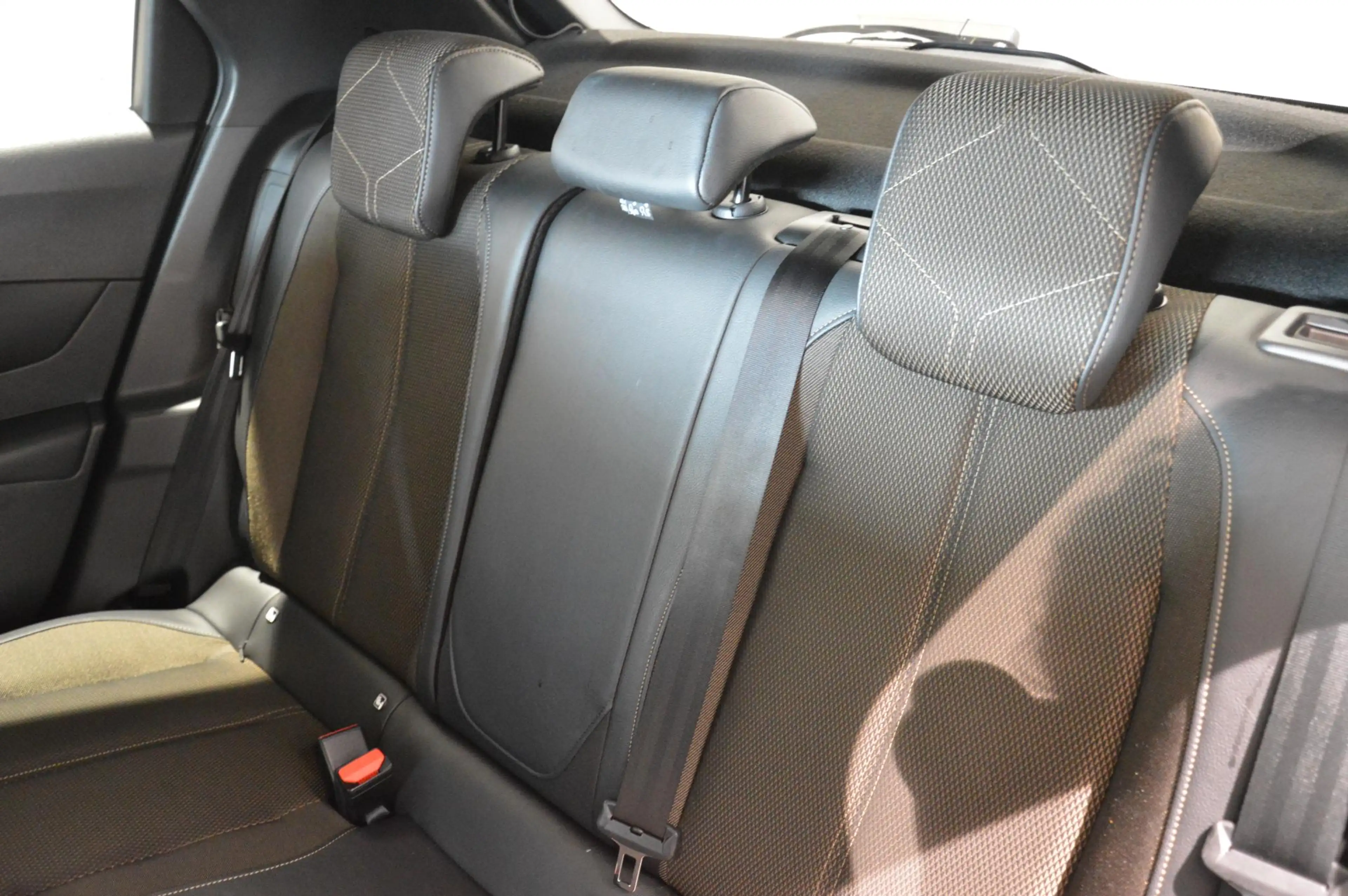 DS Automobiles DS 3 Crossback 1.2 PureTech Bastille | Automaat | Apple Carplay/A — photo 9