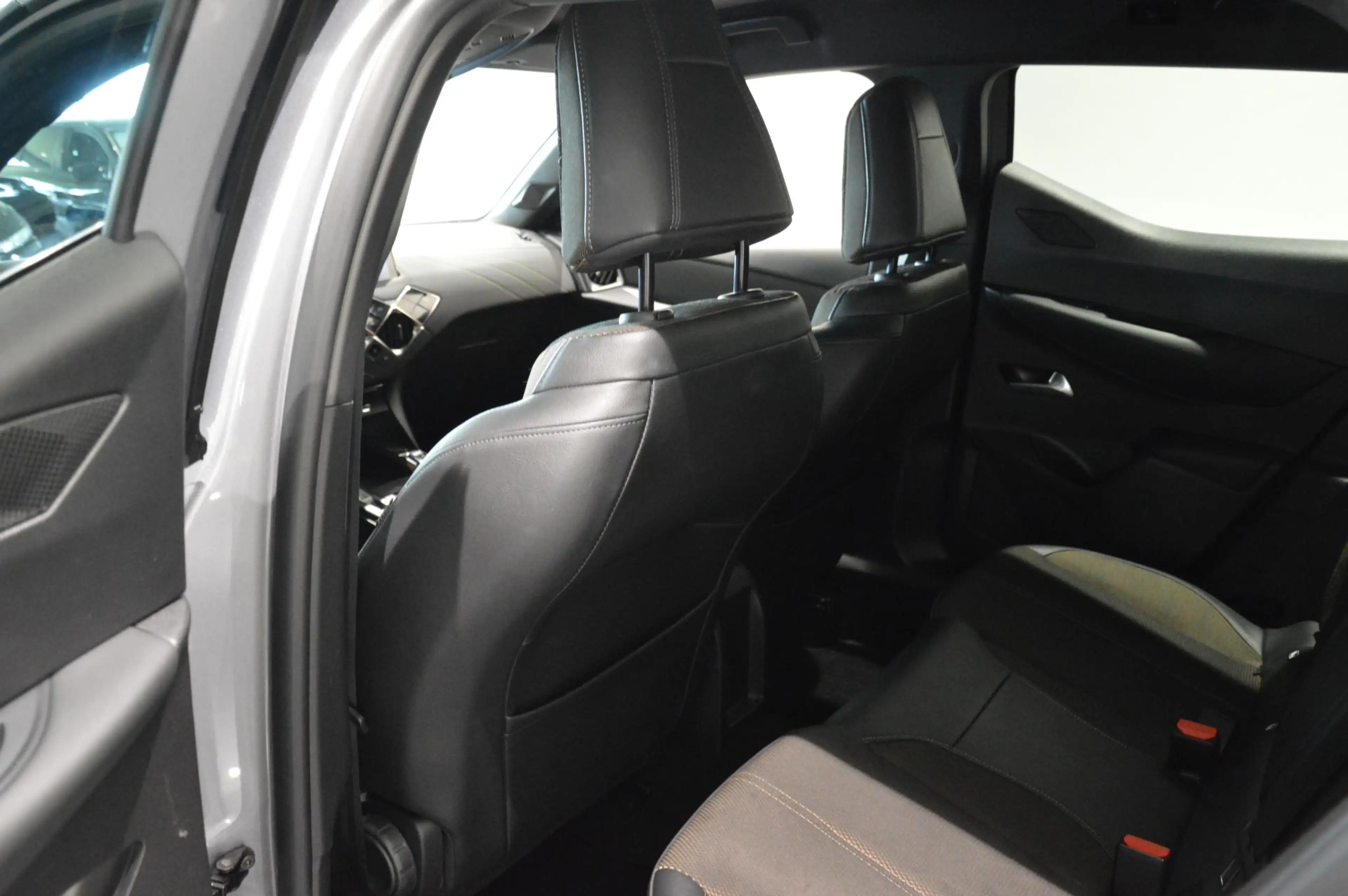 DS Automobiles DS 3 Crossback 1.2 PureTech Bastille | Automaat | Apple Carplay/A — photo 10