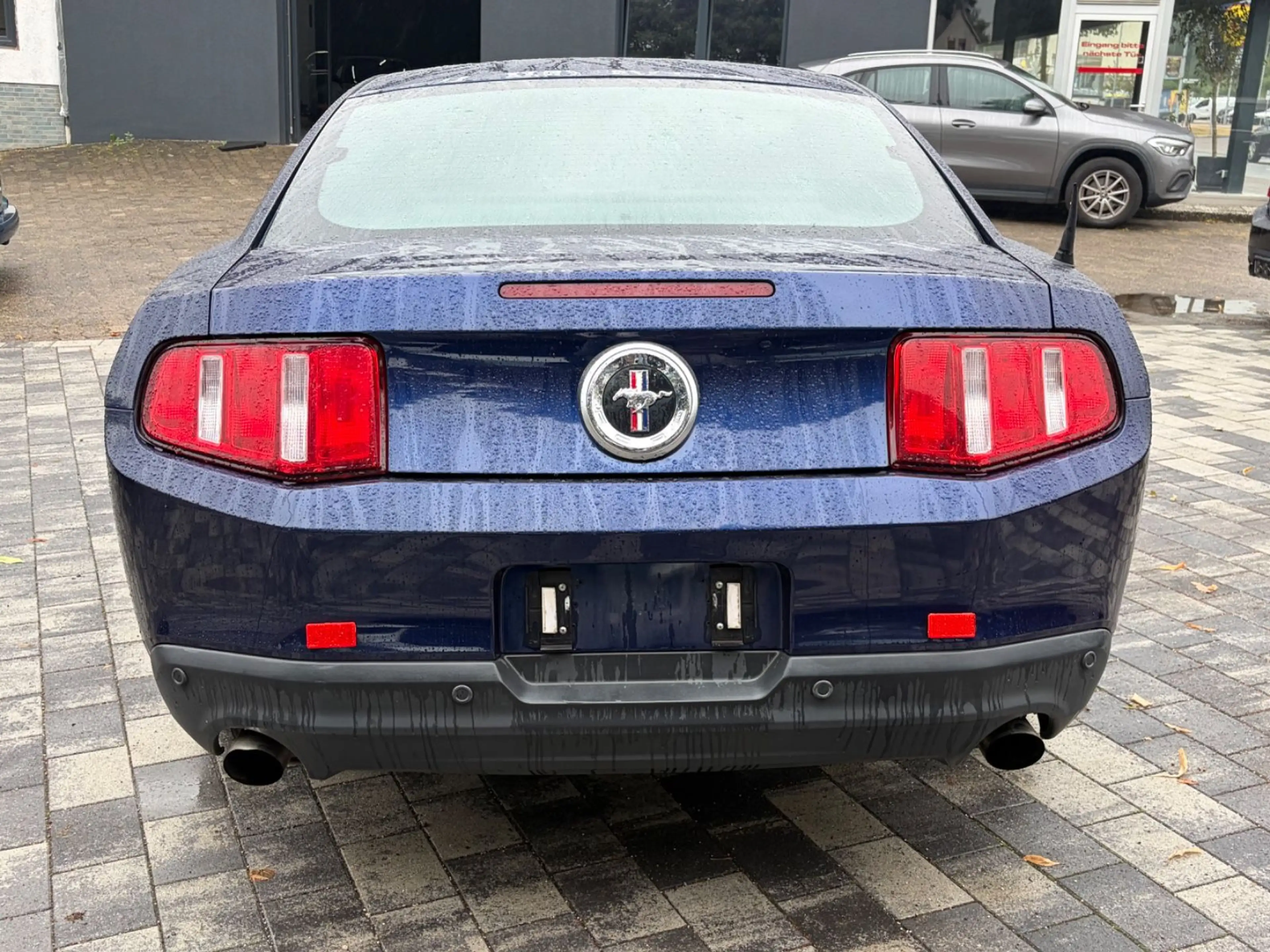 Ford Mustang 3.7 — photo 6