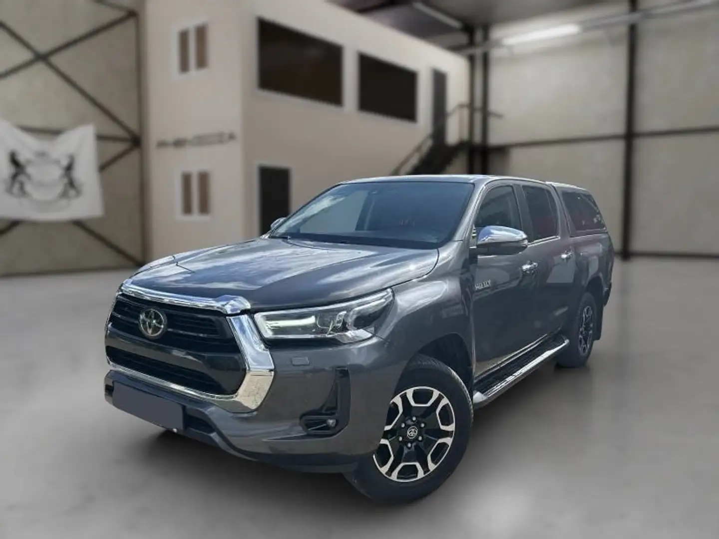 Toyota Hilux 2.8 D-4D 4WD Lounge Gris - 1