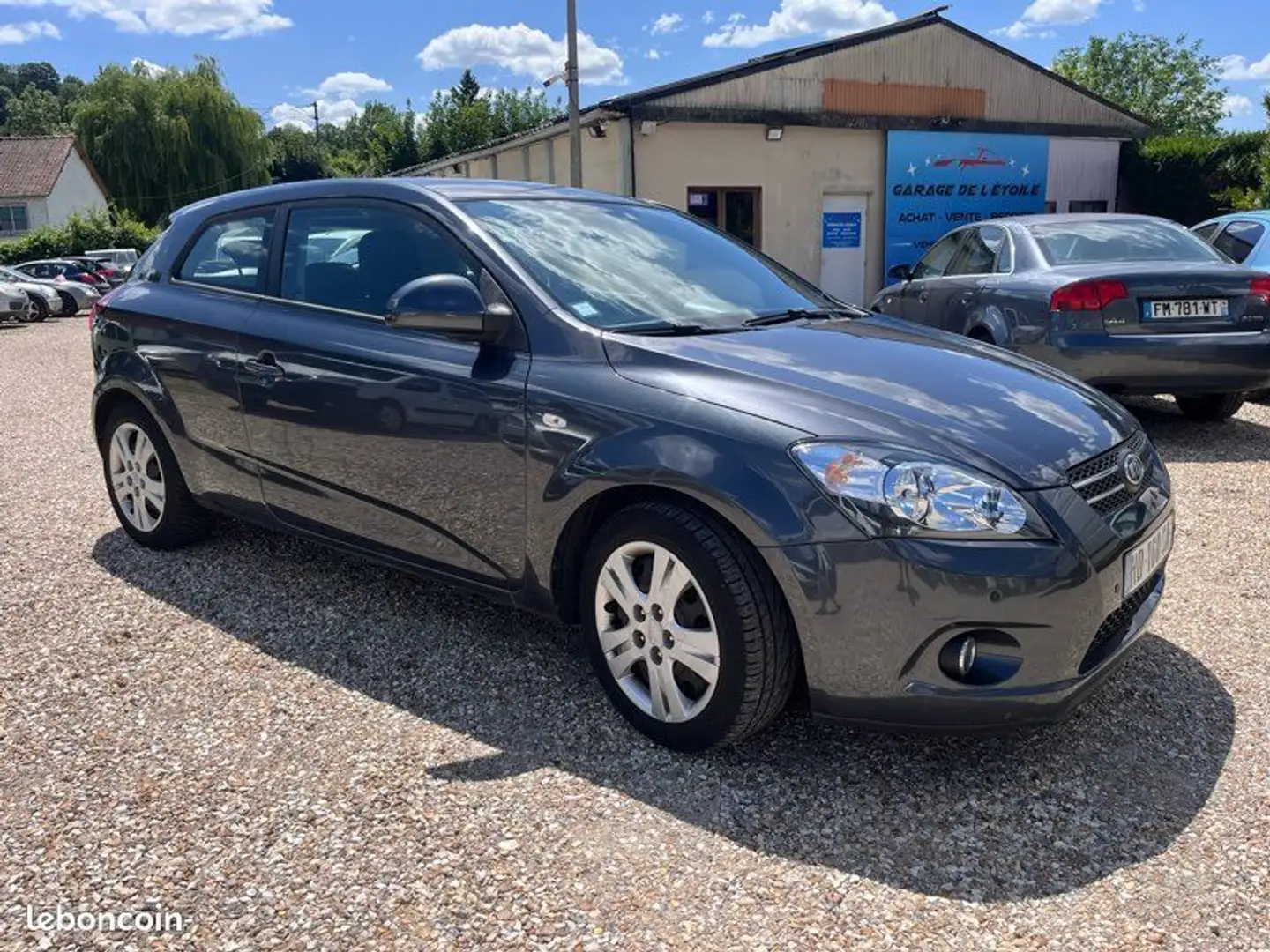 Kia Ceed / cee'd Ceed cee-d 1.6 crdi 150ch automatique Gris - 2