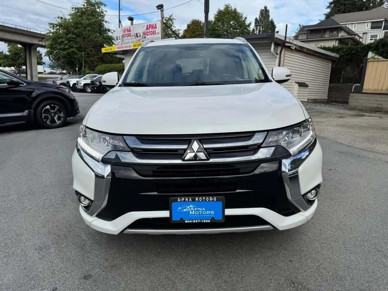 Mitsubishi Outlander снимка Mitsubishi Outlander