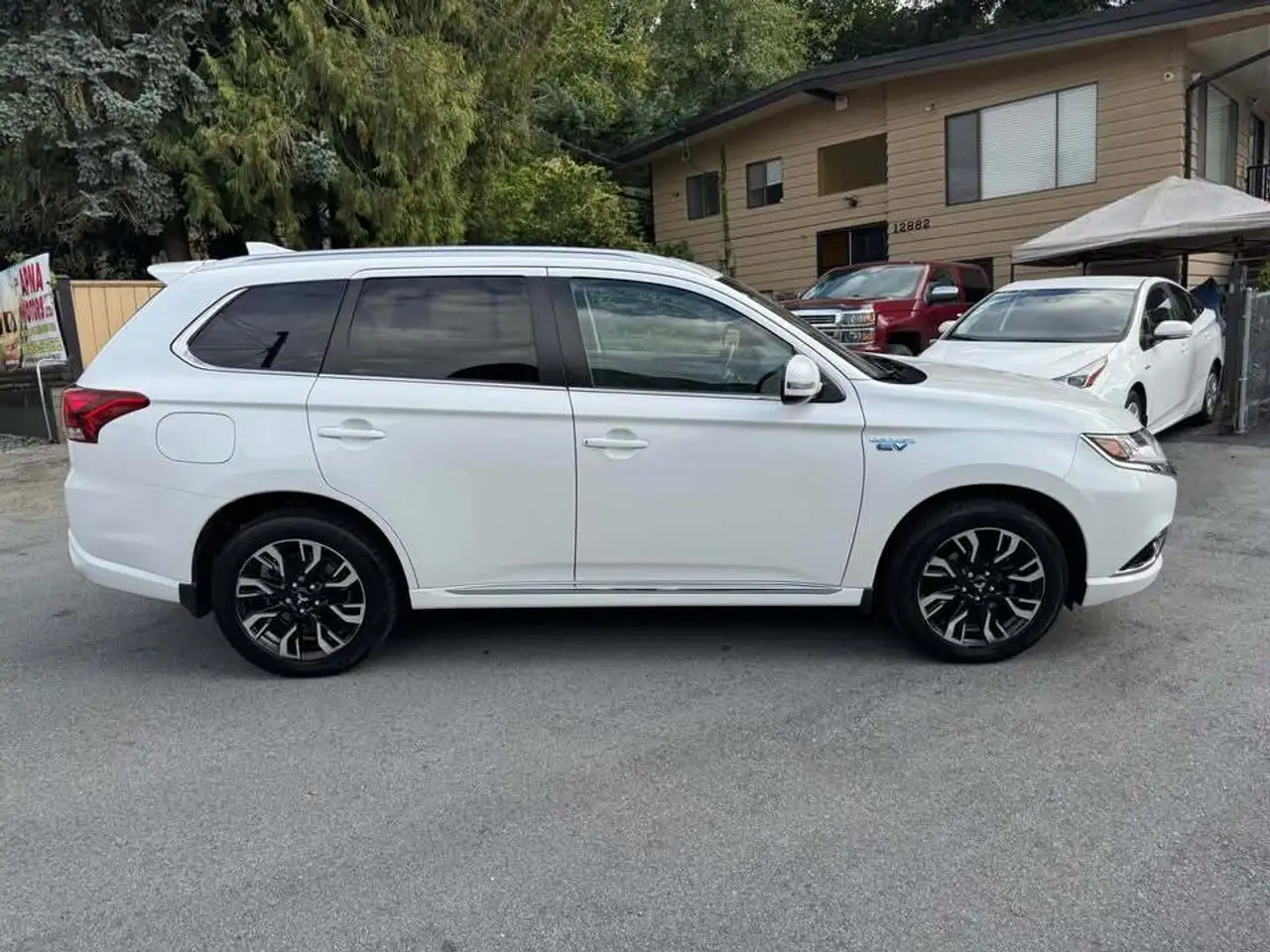 Mitsubishi Outlander снимка Mitsubishi Outlander