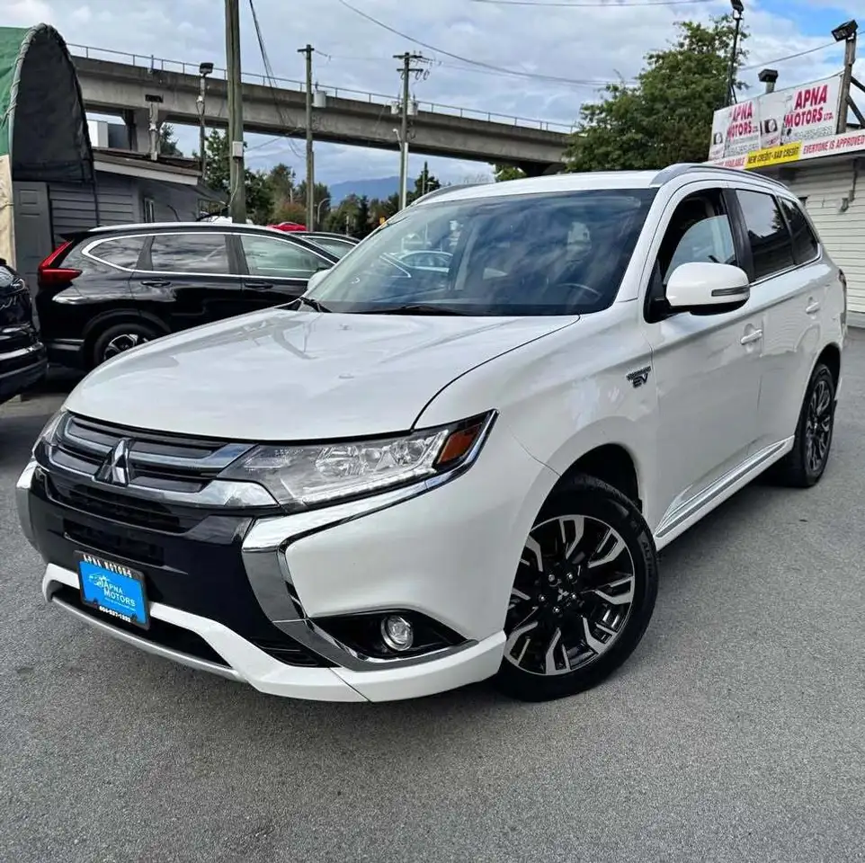 Mitsubishi Outlander снимка Mitsubishi Outlander