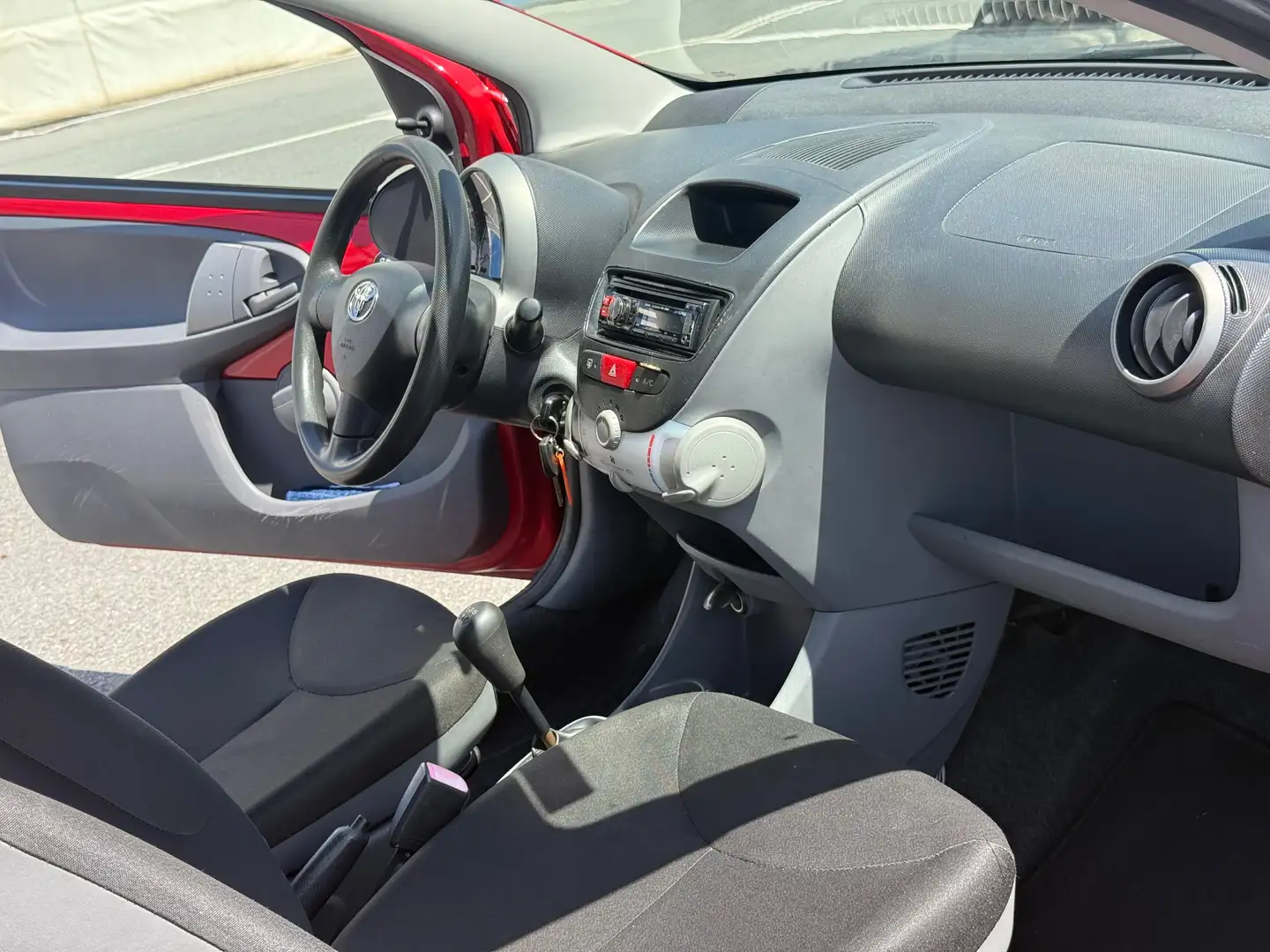 Toyota Aygo Aygo 1.0 - NEOPATENTATI-GARANZIA 12 MESI- Roşu - 2