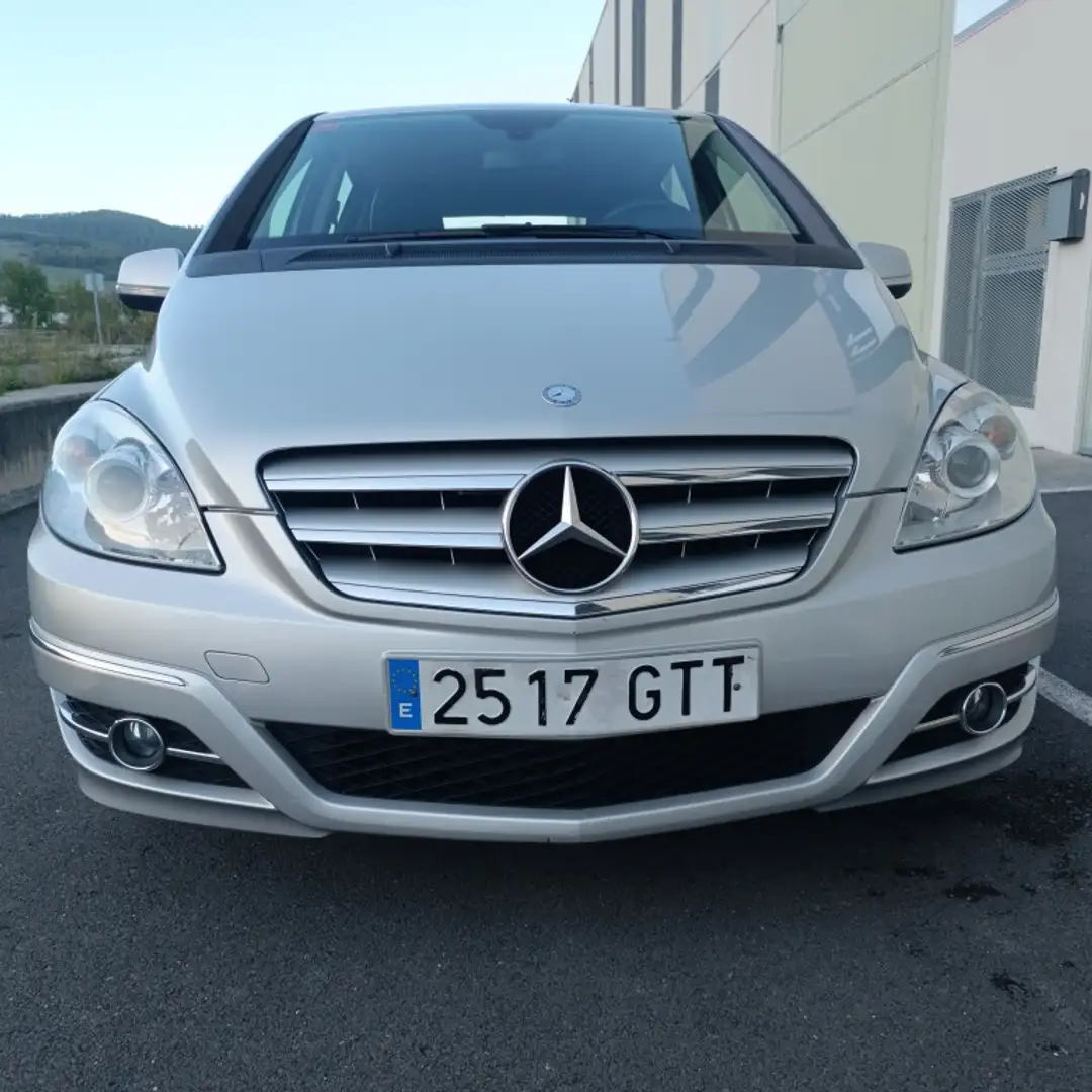 Mercedes-Benz B 180 180CDI Plateado - 2
