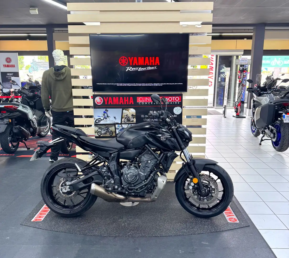 Yamaha MT-07 Nero - 1