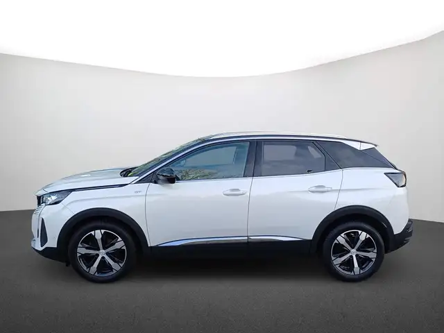 Peugeot 3008 view 5