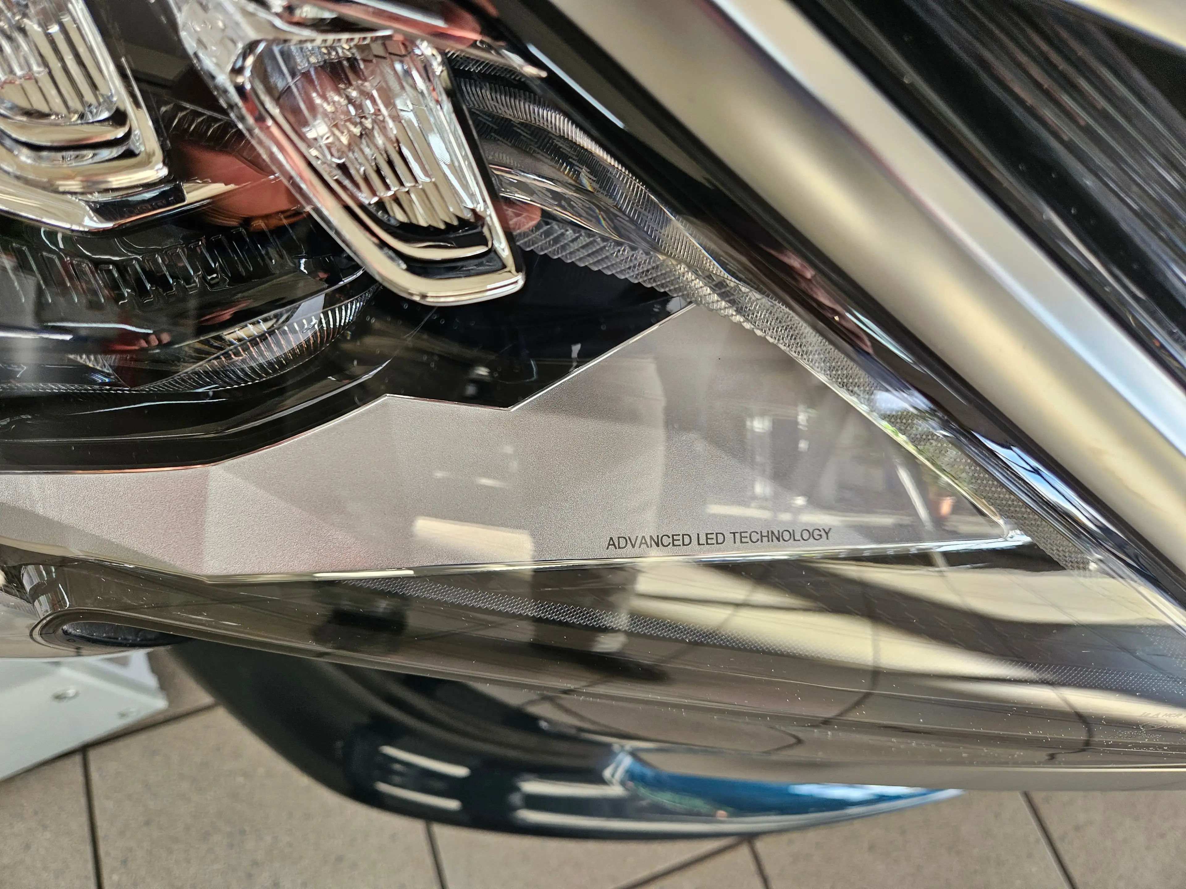 Forthing U-Tour 4 U-Tour PHEV — photo 6