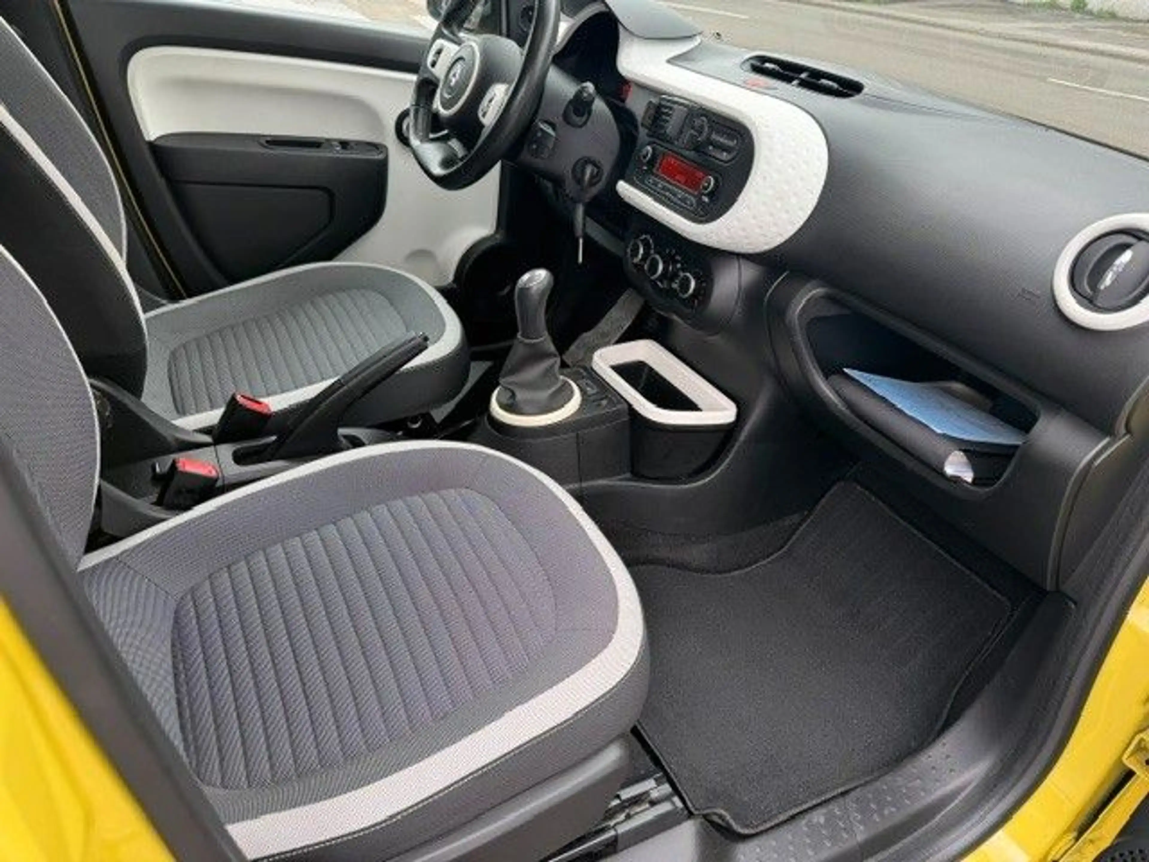 Renault Twingo Dynamique — photo 8